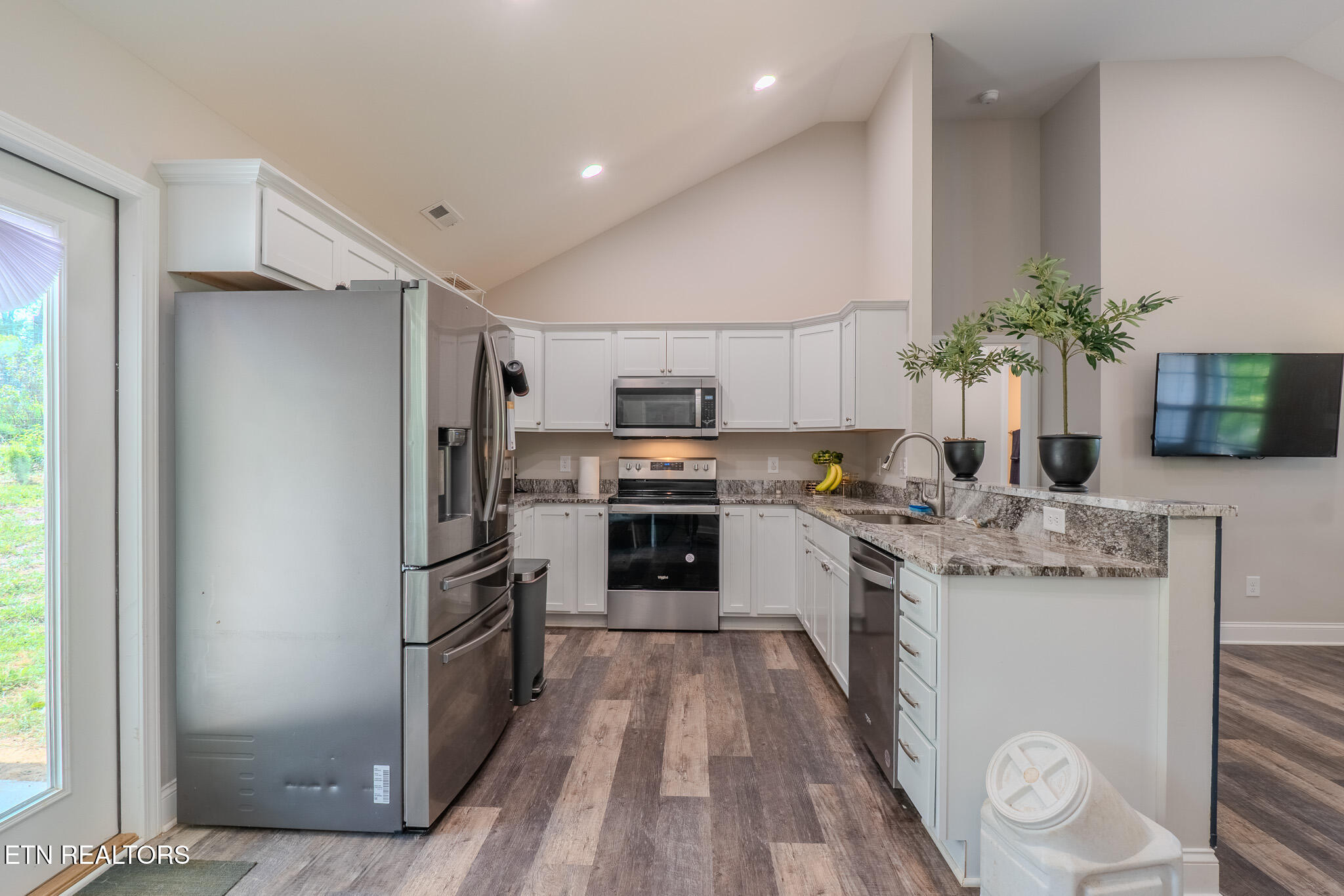 229 Edgewood Avenue Clinton TN 37716