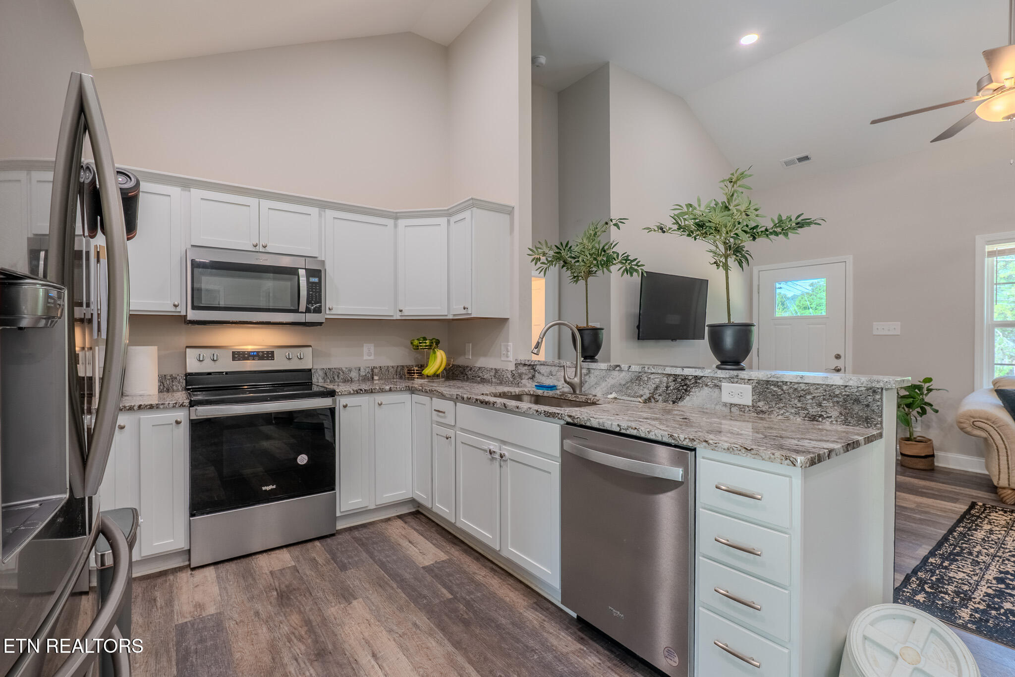 229 Edgewood Avenue Clinton TN 37716