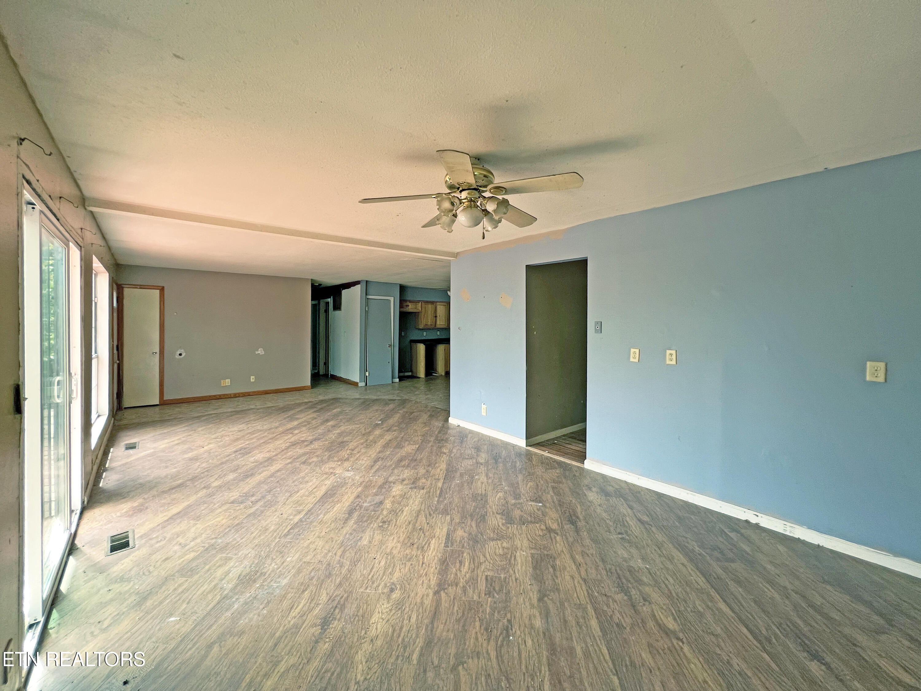 116 Channel Drive Loudon TN 37774