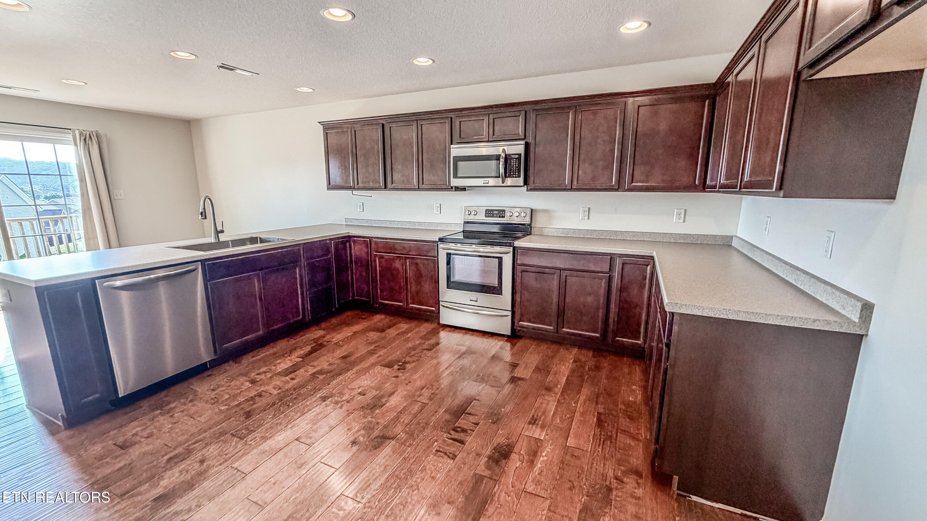 1939 Mahogany Wood Trail Knoxville TN 37920