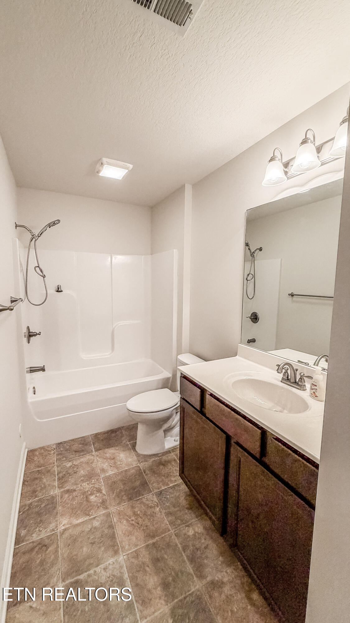 1939 Mahogany Wood Trail Knoxville TN 37920