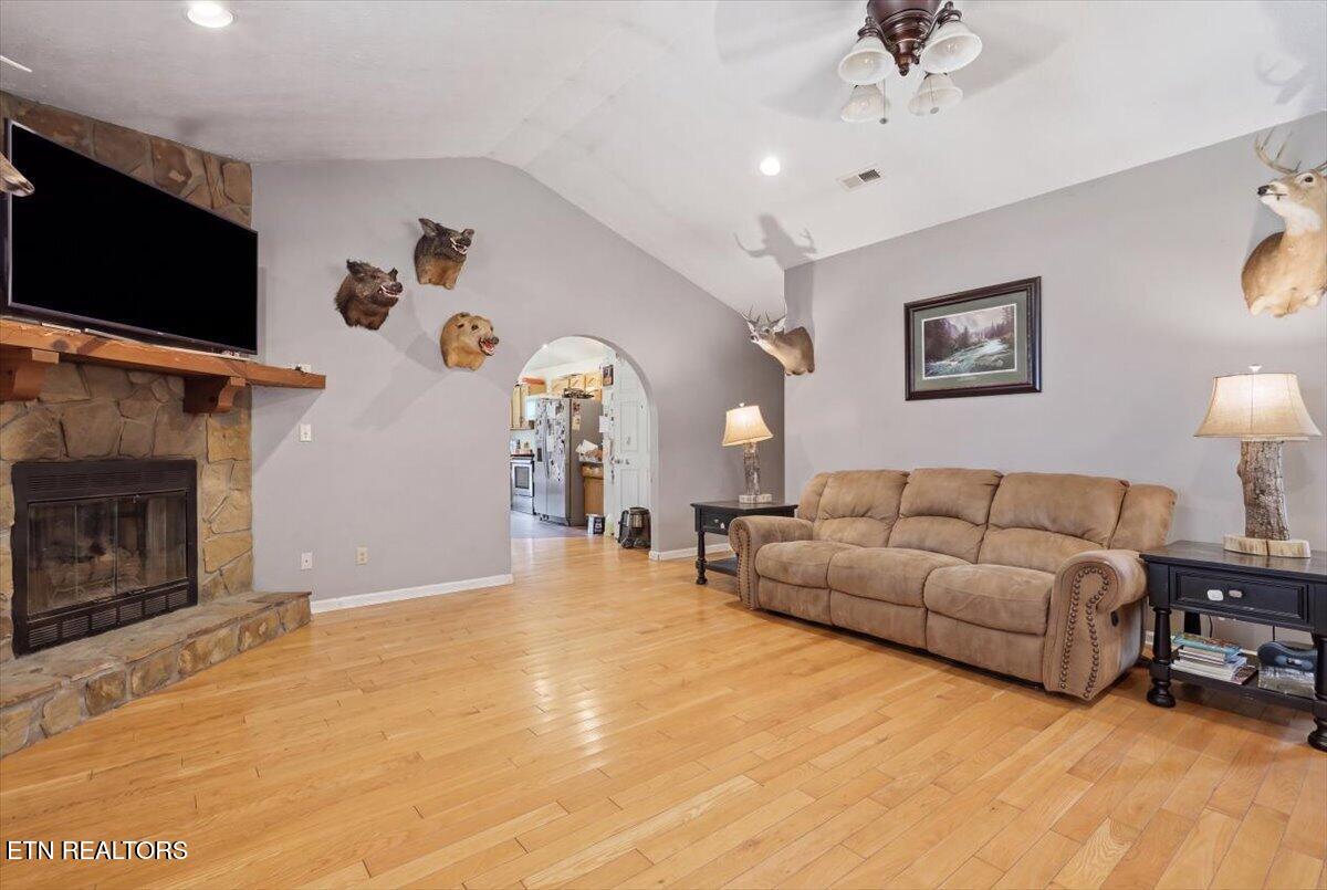 1055 Swannsylvania Road Dandridge TN 37725