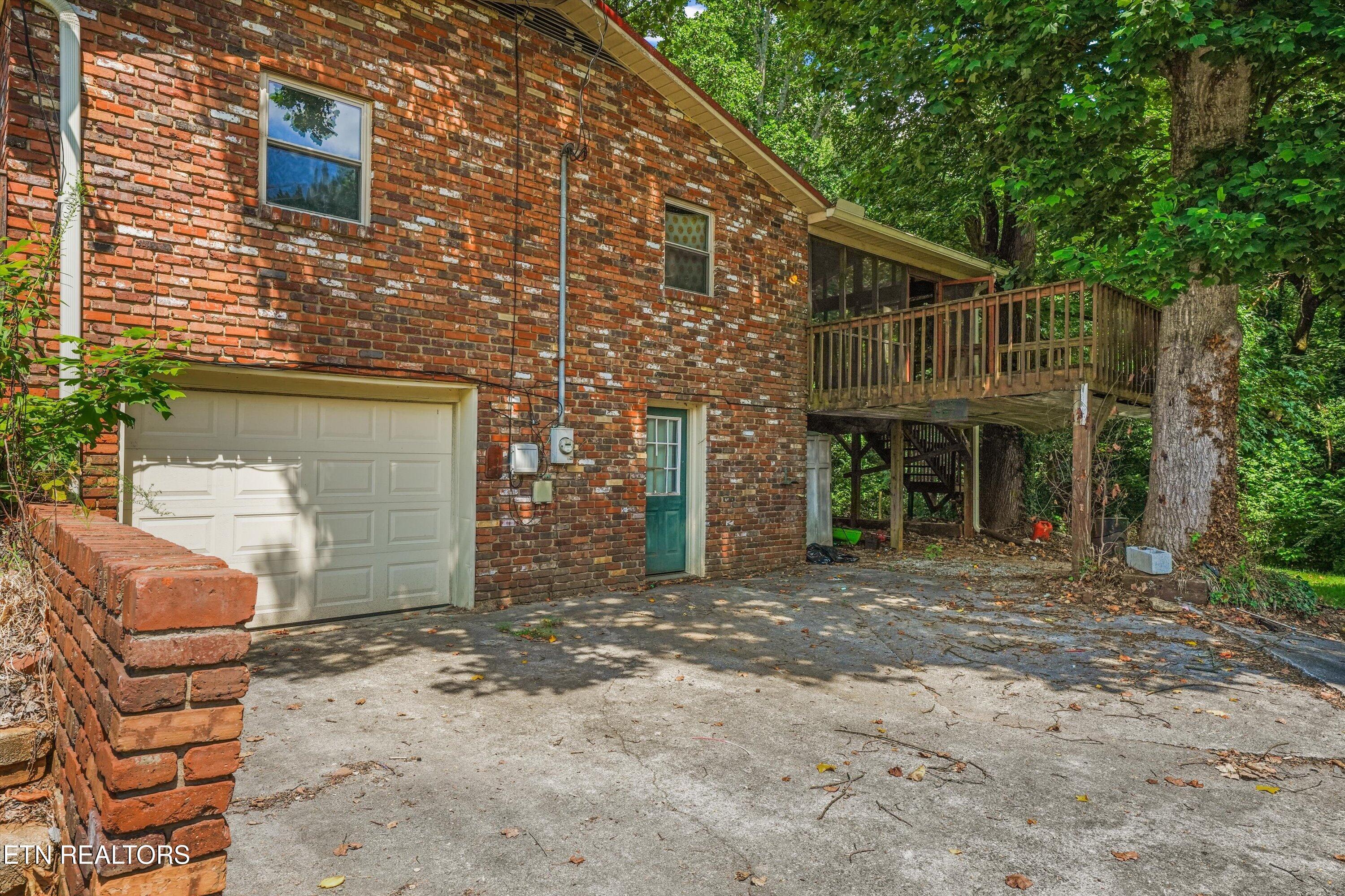 1443 Johnathan Drive Louisville TN 37777