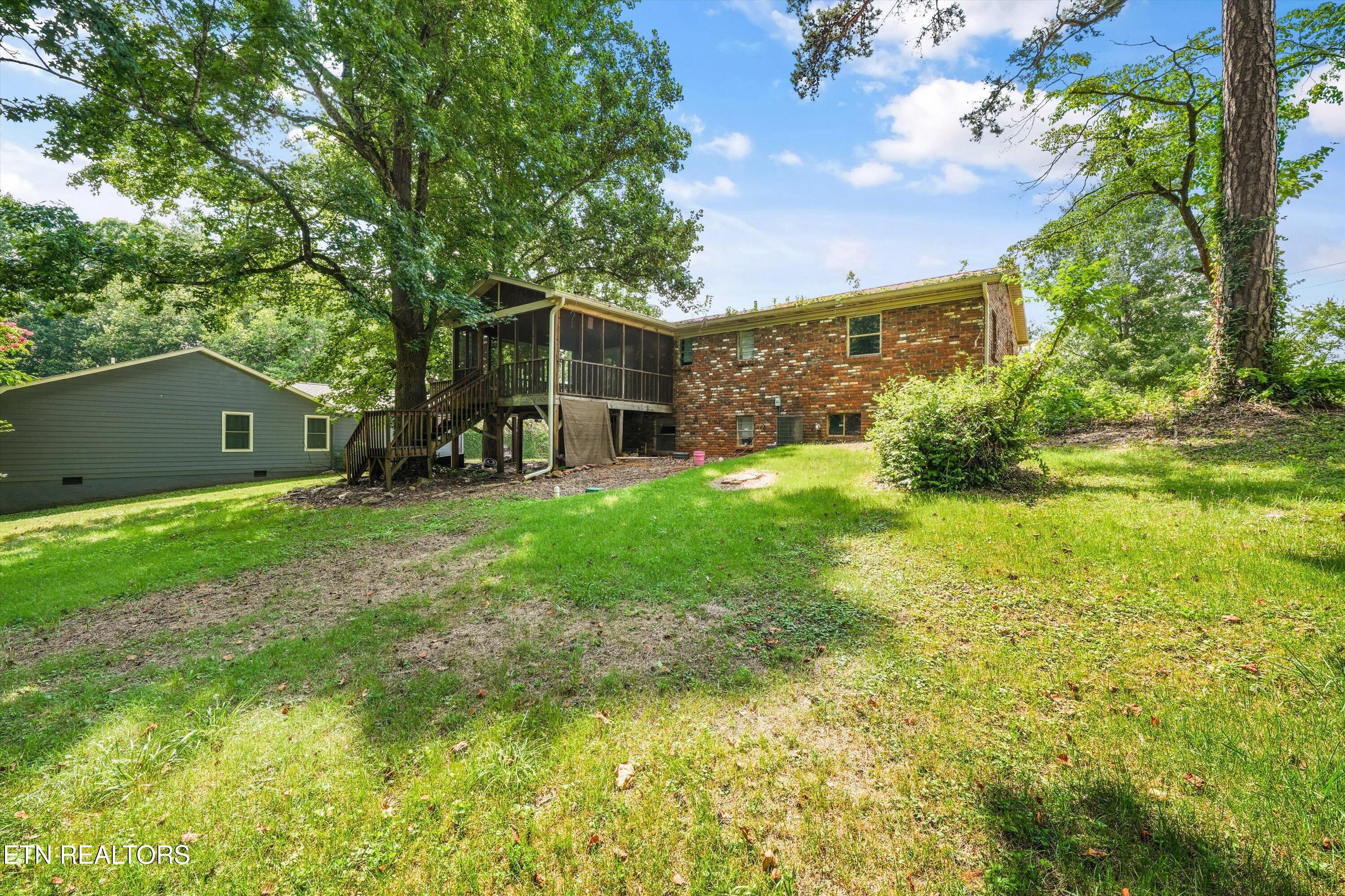 1443 Johnathan Drive Louisville TN 37777