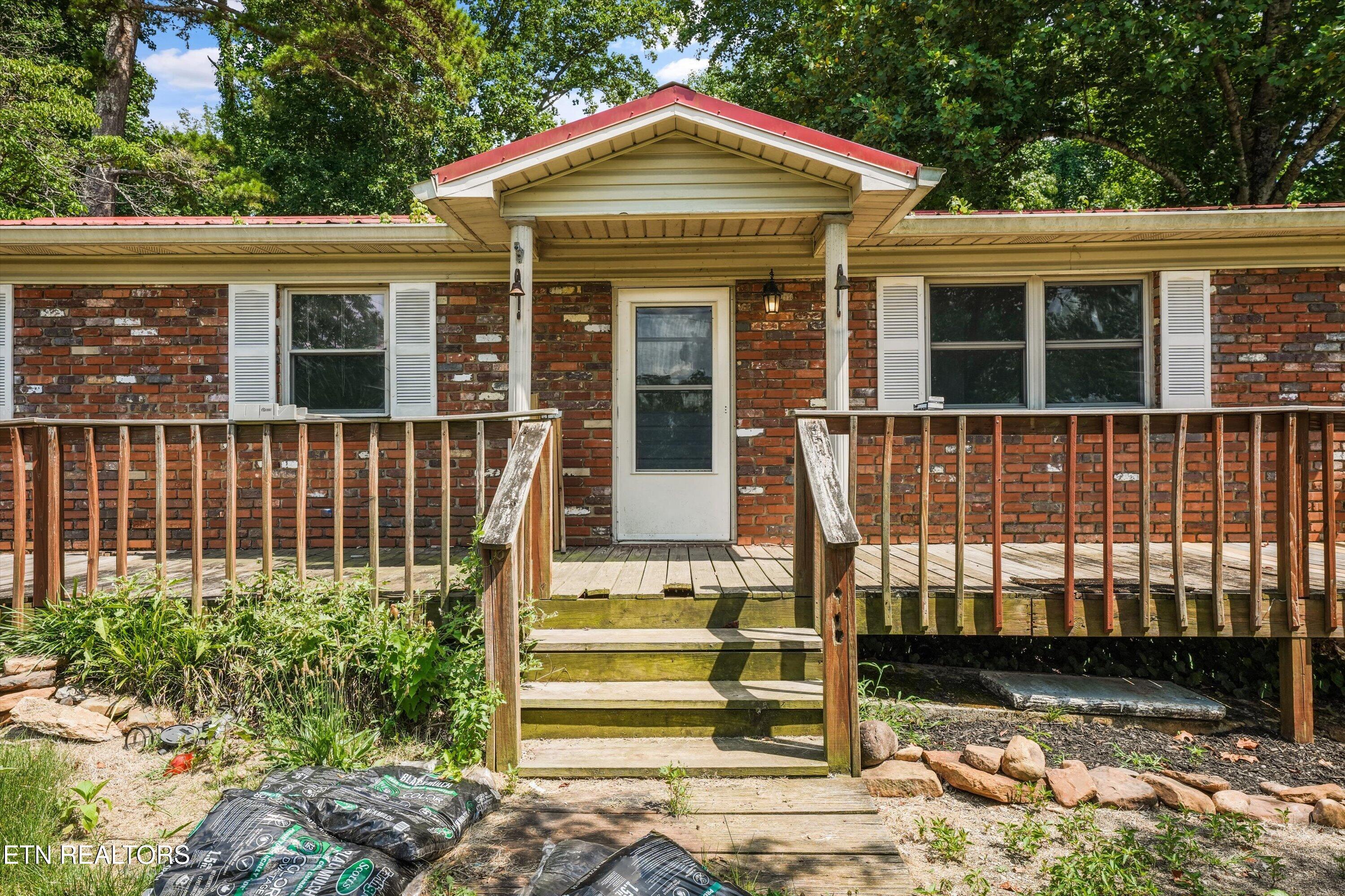 1443 Johnathan Drive Louisville TN 37777