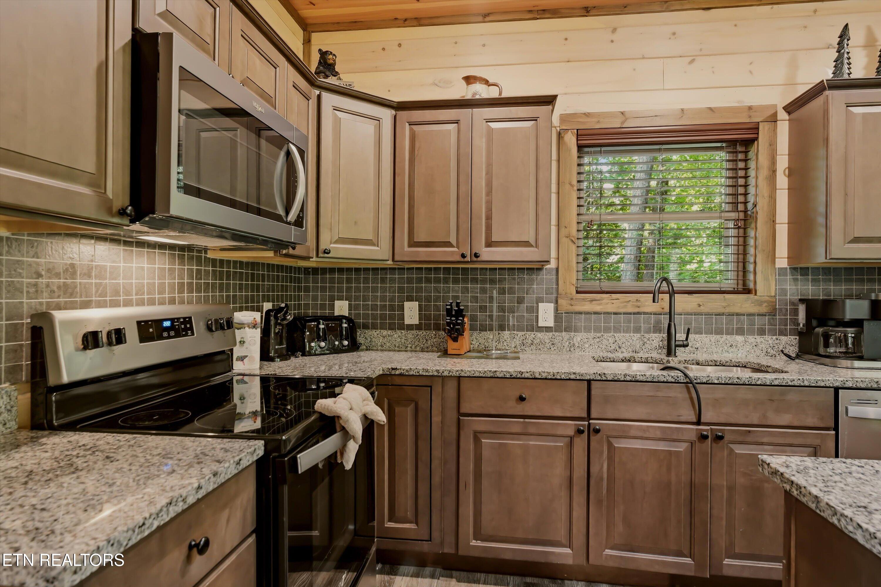 2108 Roscoe Court Sevierville TN 37876