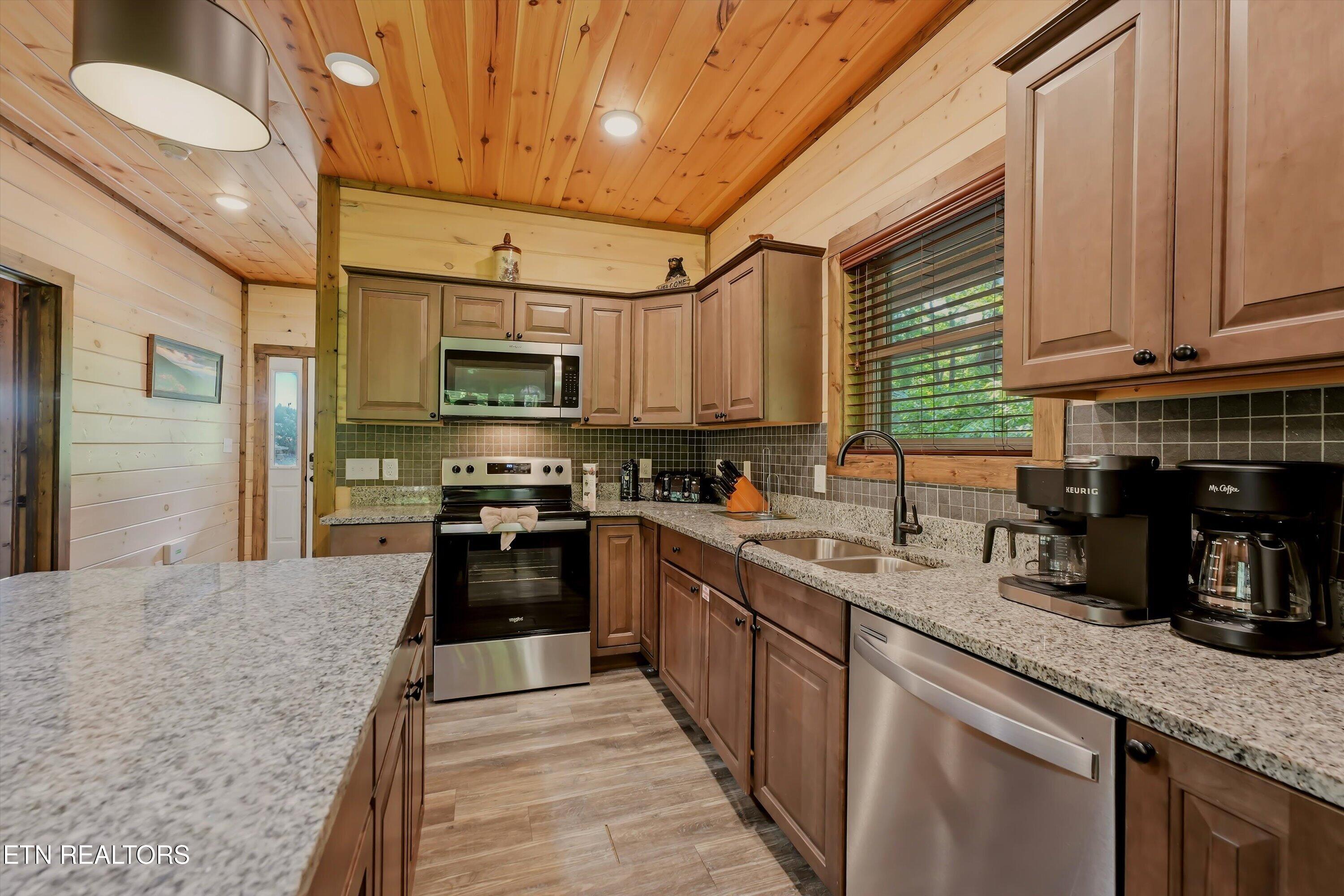 2108 Roscoe Court Sevierville TN 37876