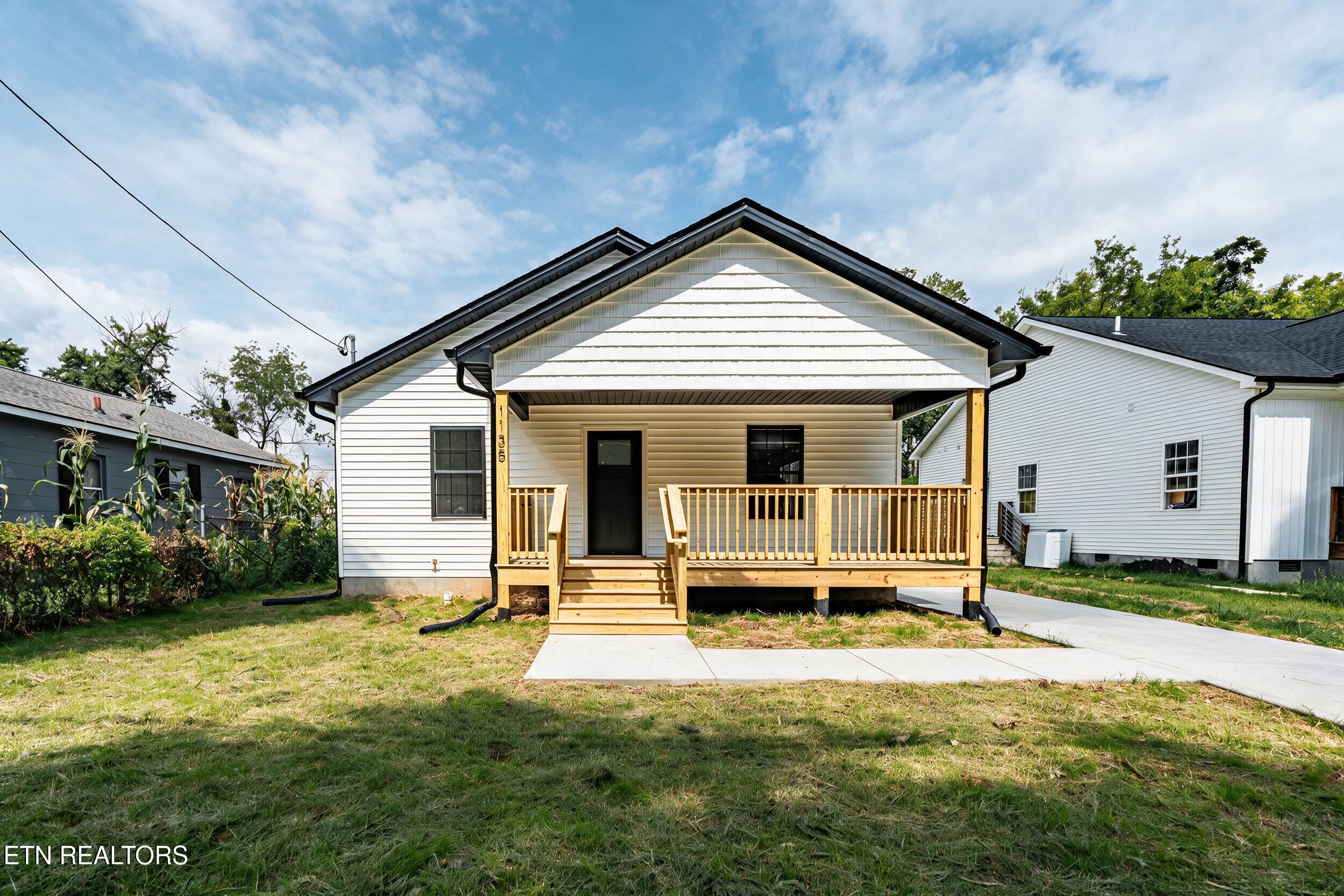 1135 Massachusetts Avenue Knoxville TN 37921