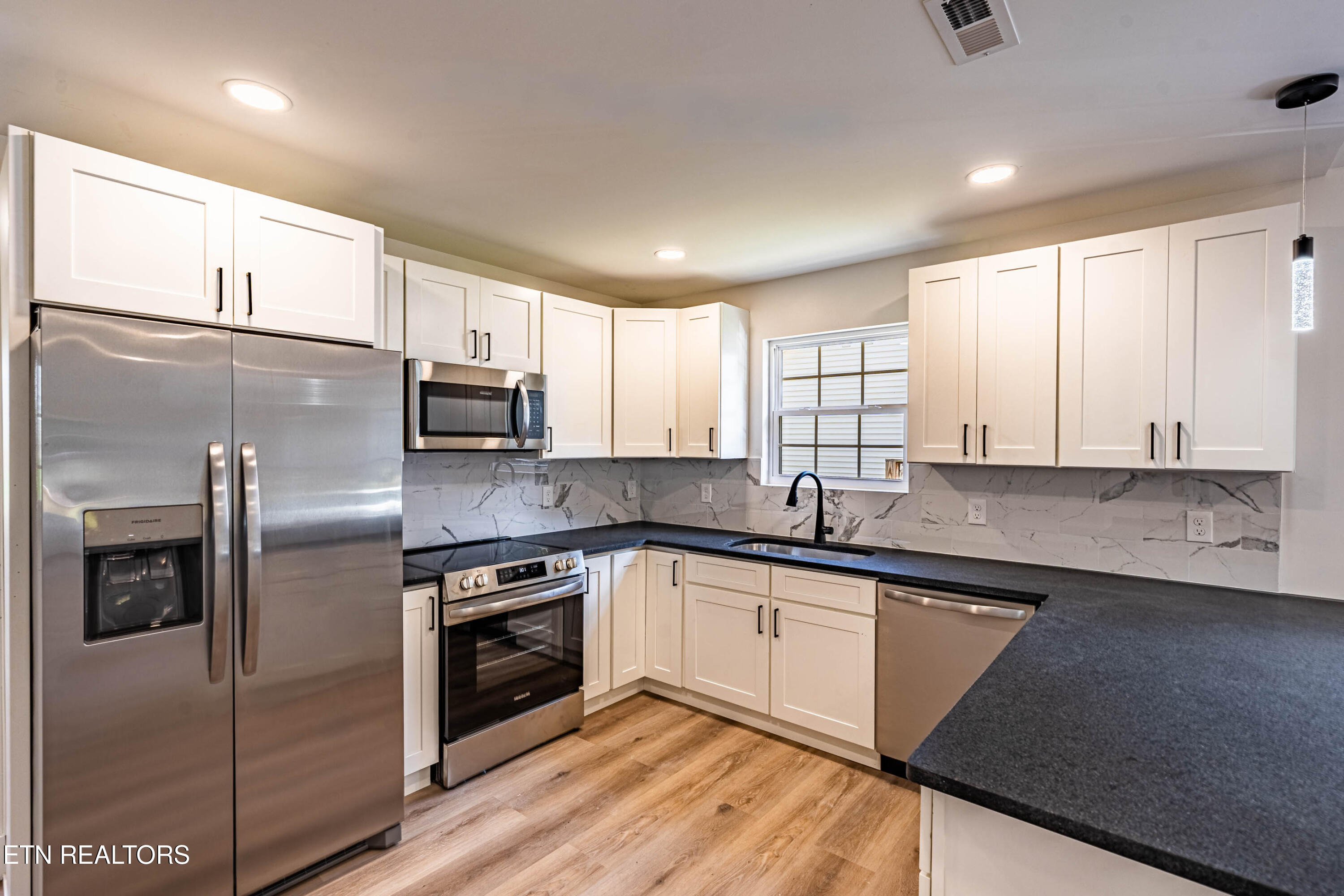 1135 Massachusetts Avenue Knoxville TN 37921