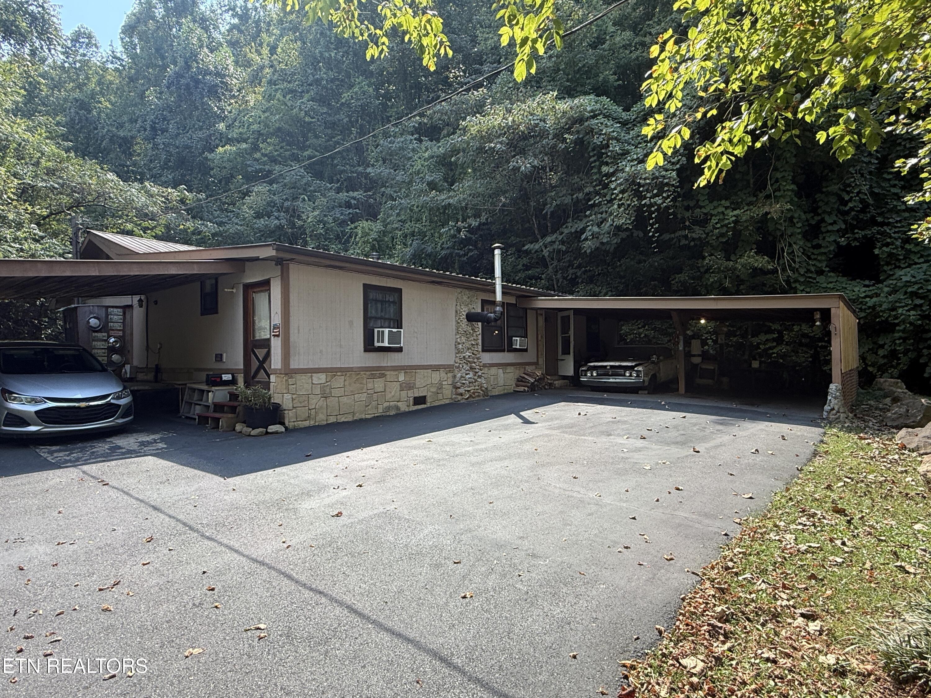 1069 Bryan View Road Sevierville TN 37862