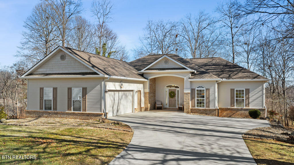 227 Saligugi Circle Loudon TN 37774