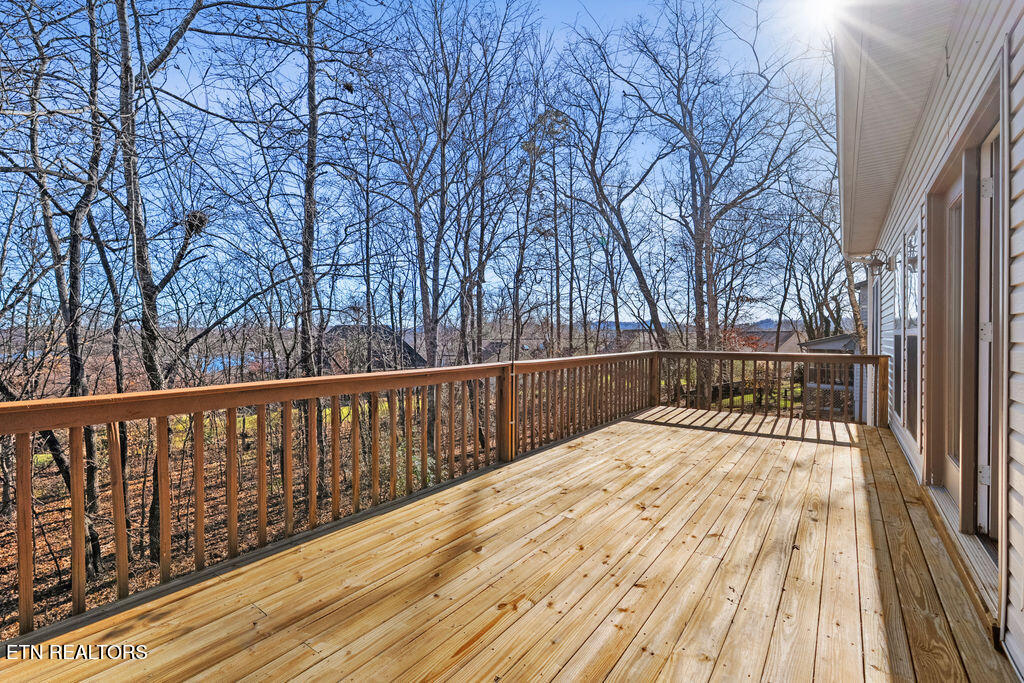 227 Saligugi Circle Loudon TN 37774