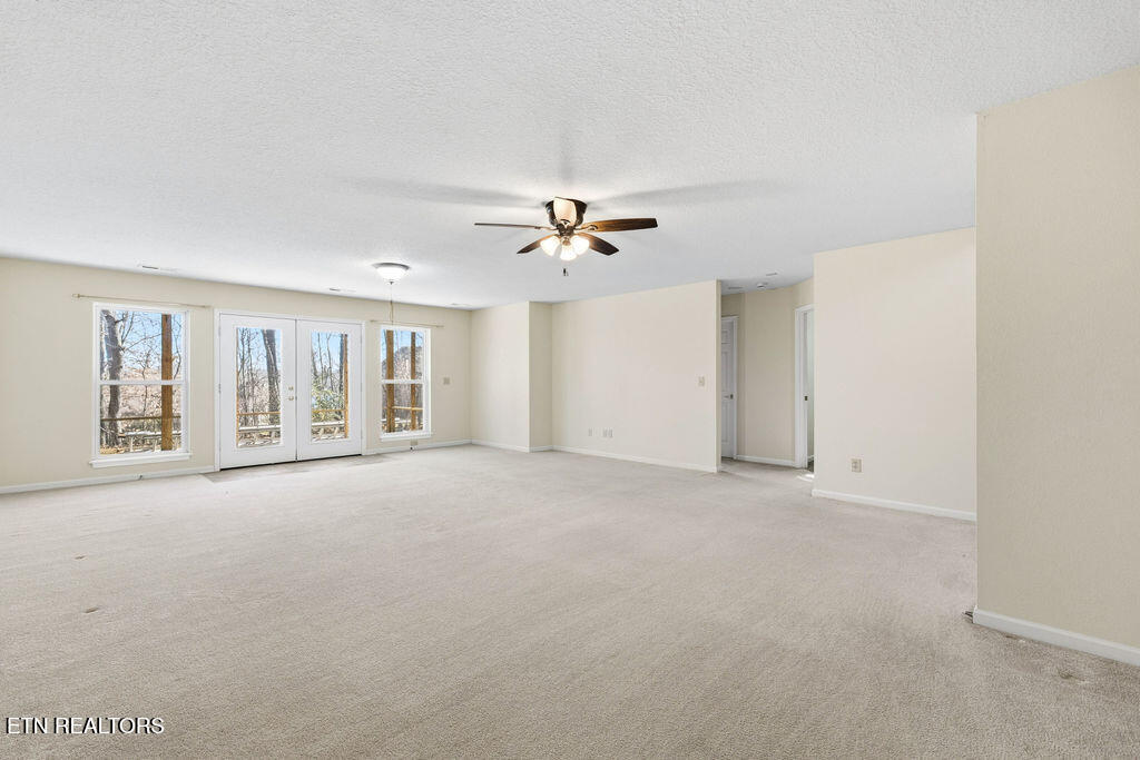 227 Saligugi Circle Loudon TN 37774