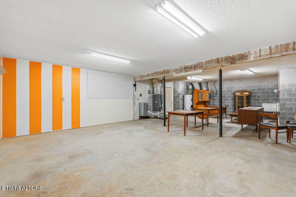 227 Saligugi Circle Loudon TN 37774