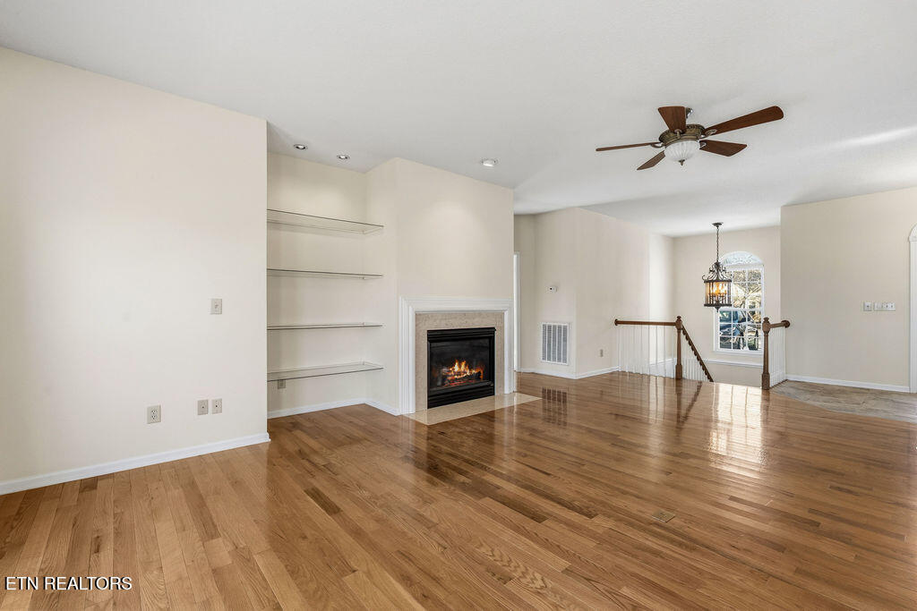 227 Saligugi Circle Loudon TN 37774