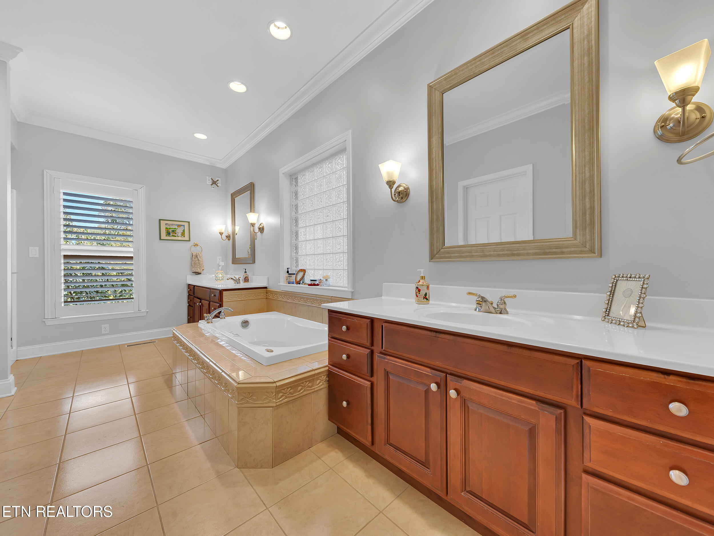 142 Center Park Lane Oak Ridge TN 37830