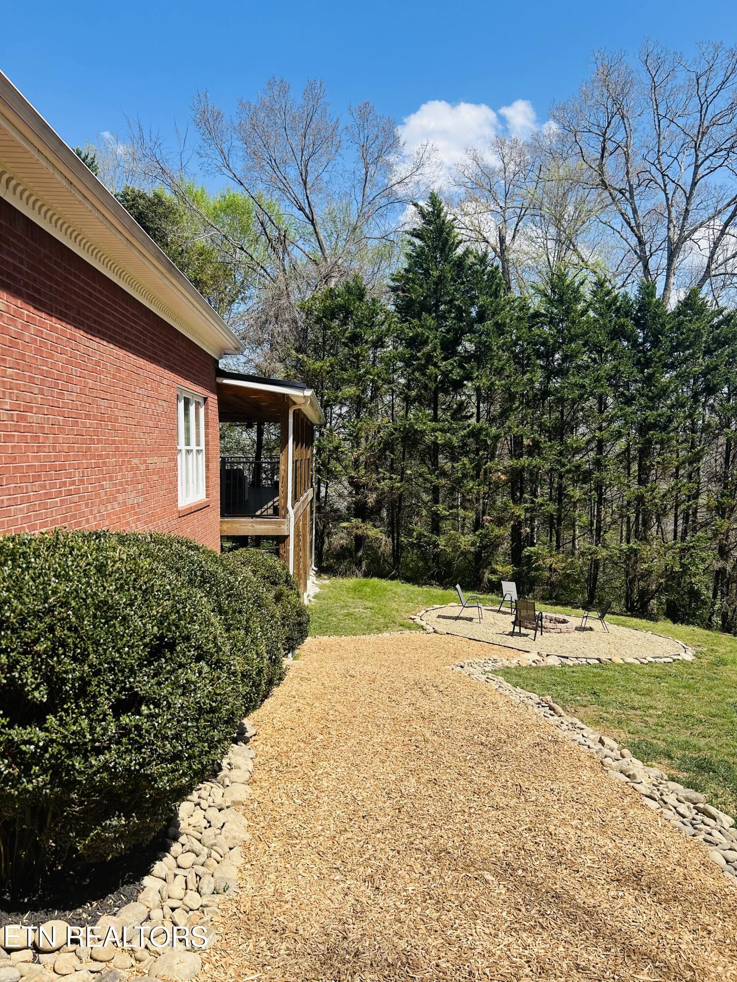 142 Center Park Lane Oak Ridge TN 37830