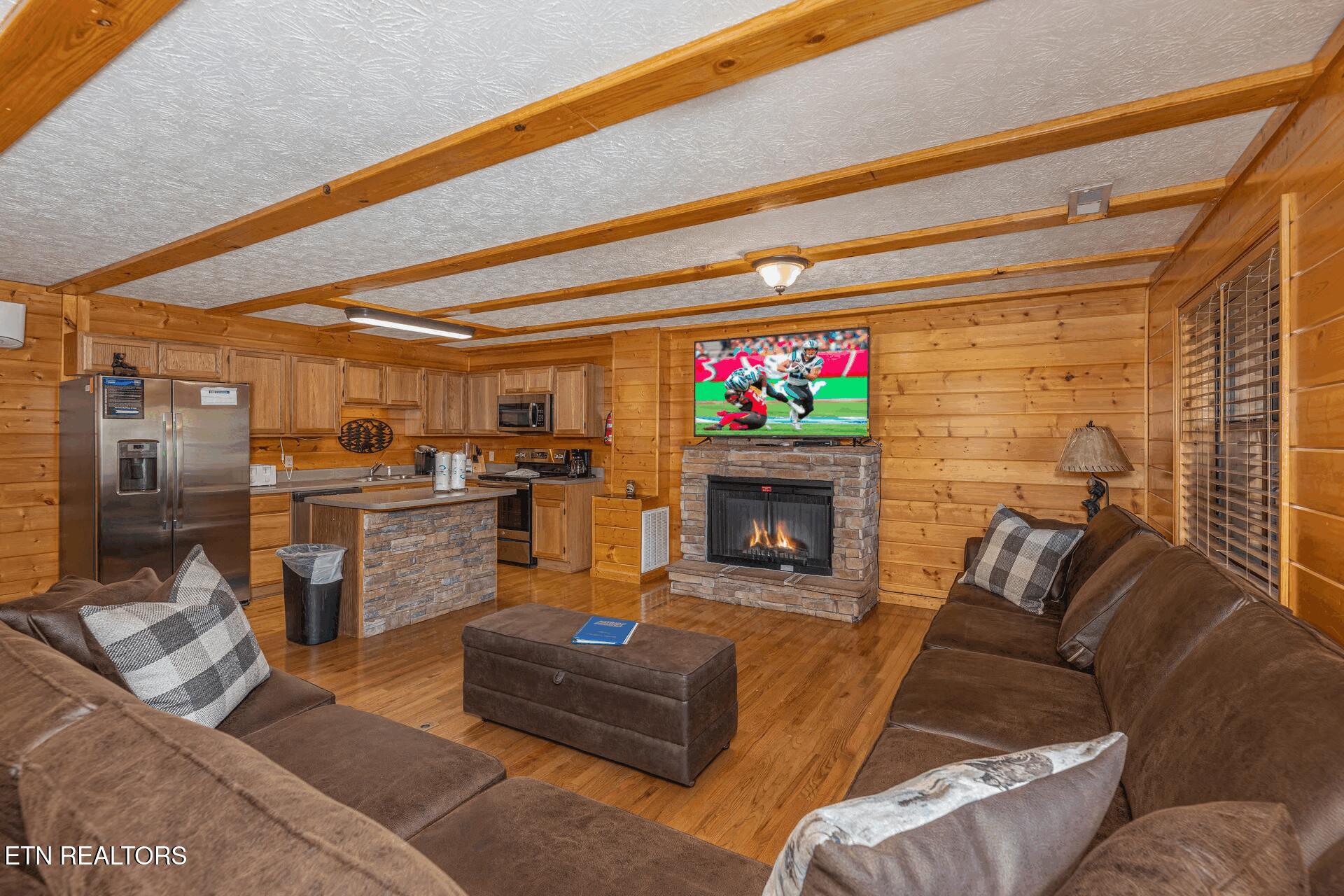 1504 Bears Den Way Sevierville TN 37862