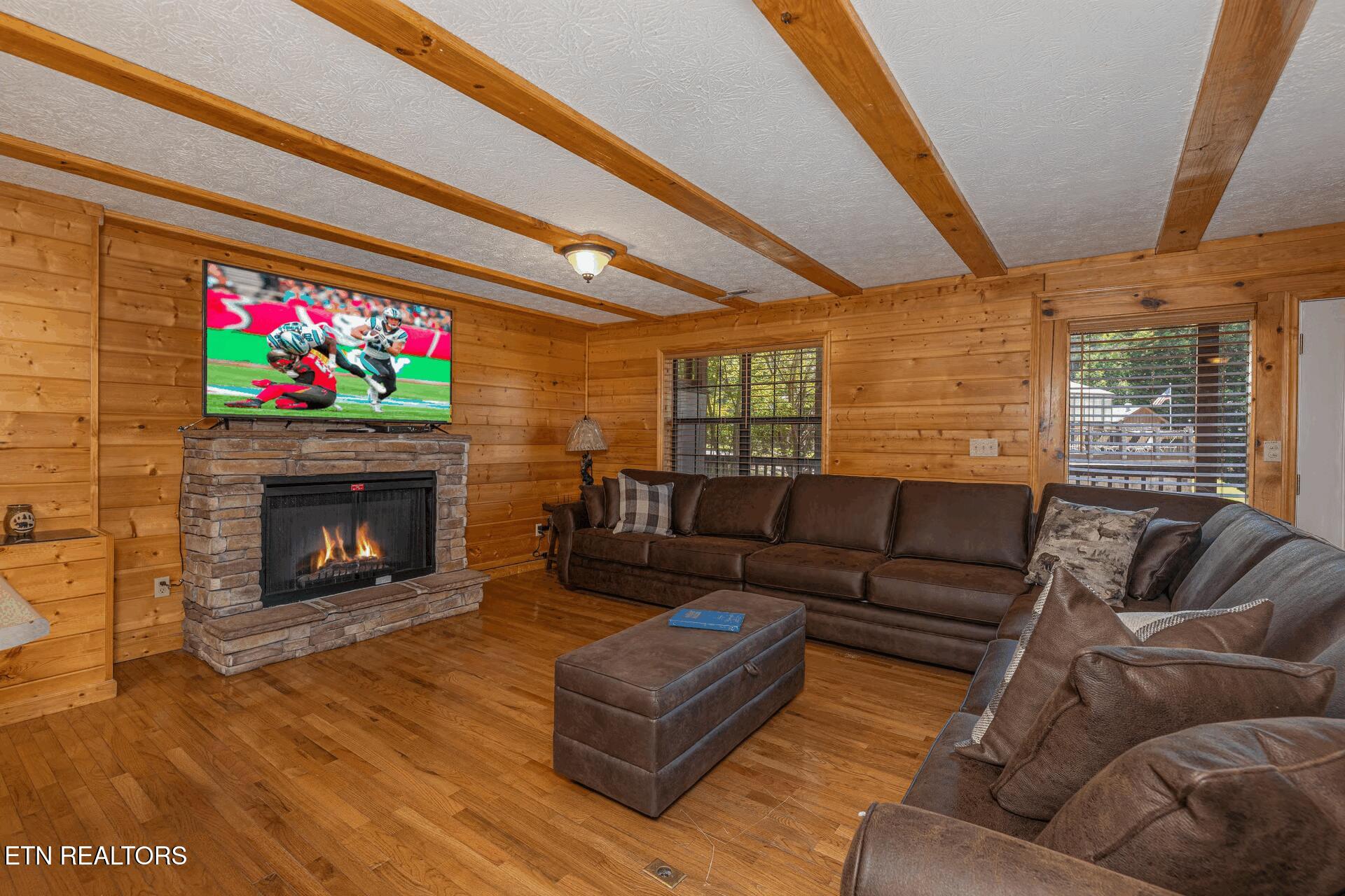 1504 Bears Den Way Sevierville TN 37862