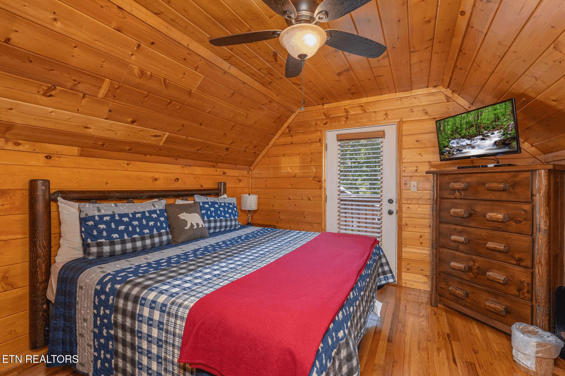1504 Bears Den Way Sevierville TN 37862