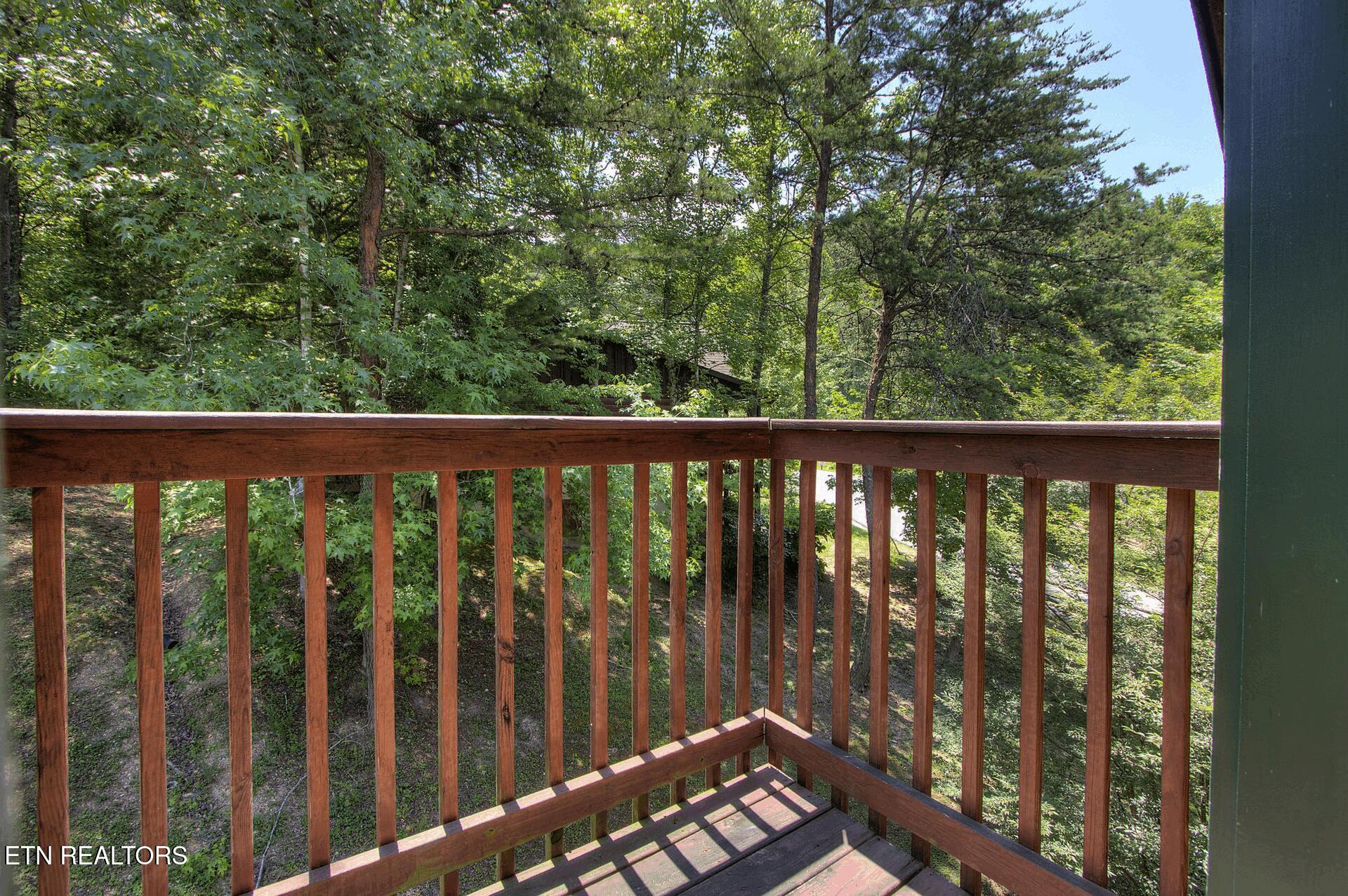 1504 Bears Den Way Sevierville TN 37862