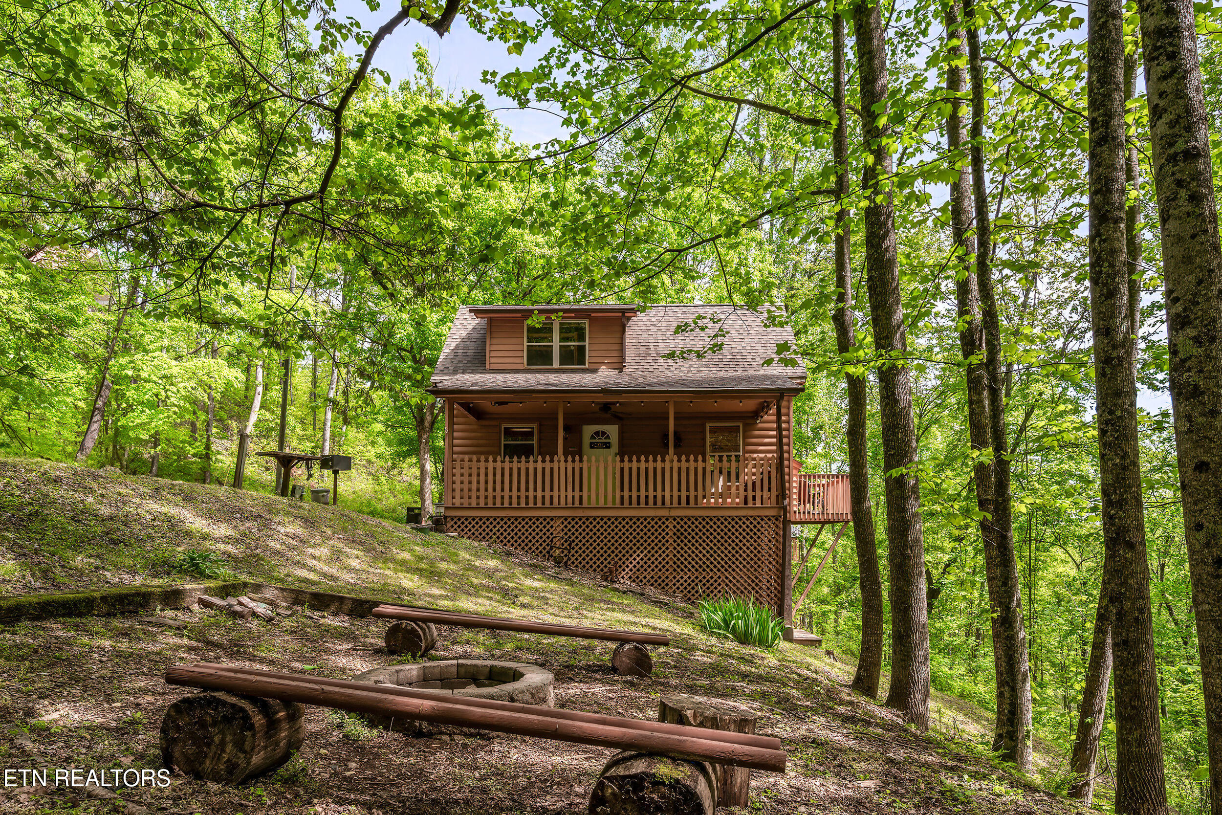 3163 Sourwood Way Sevierville TN 37862