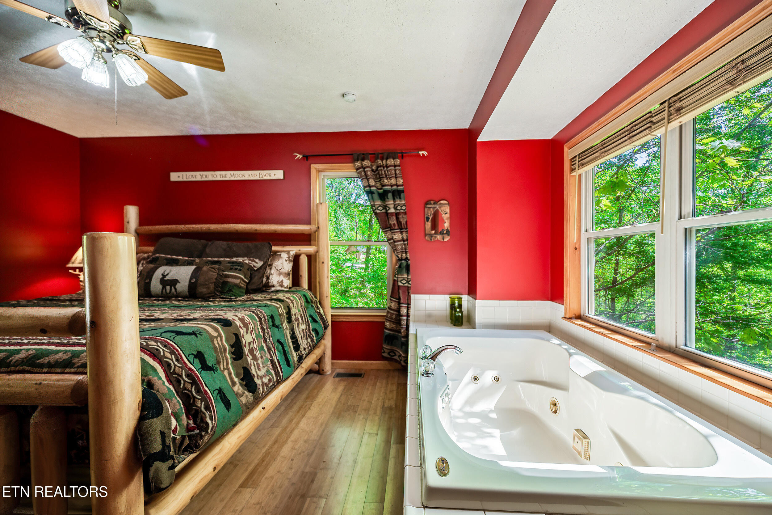 3163 Sourwood Way Sevierville TN 37862