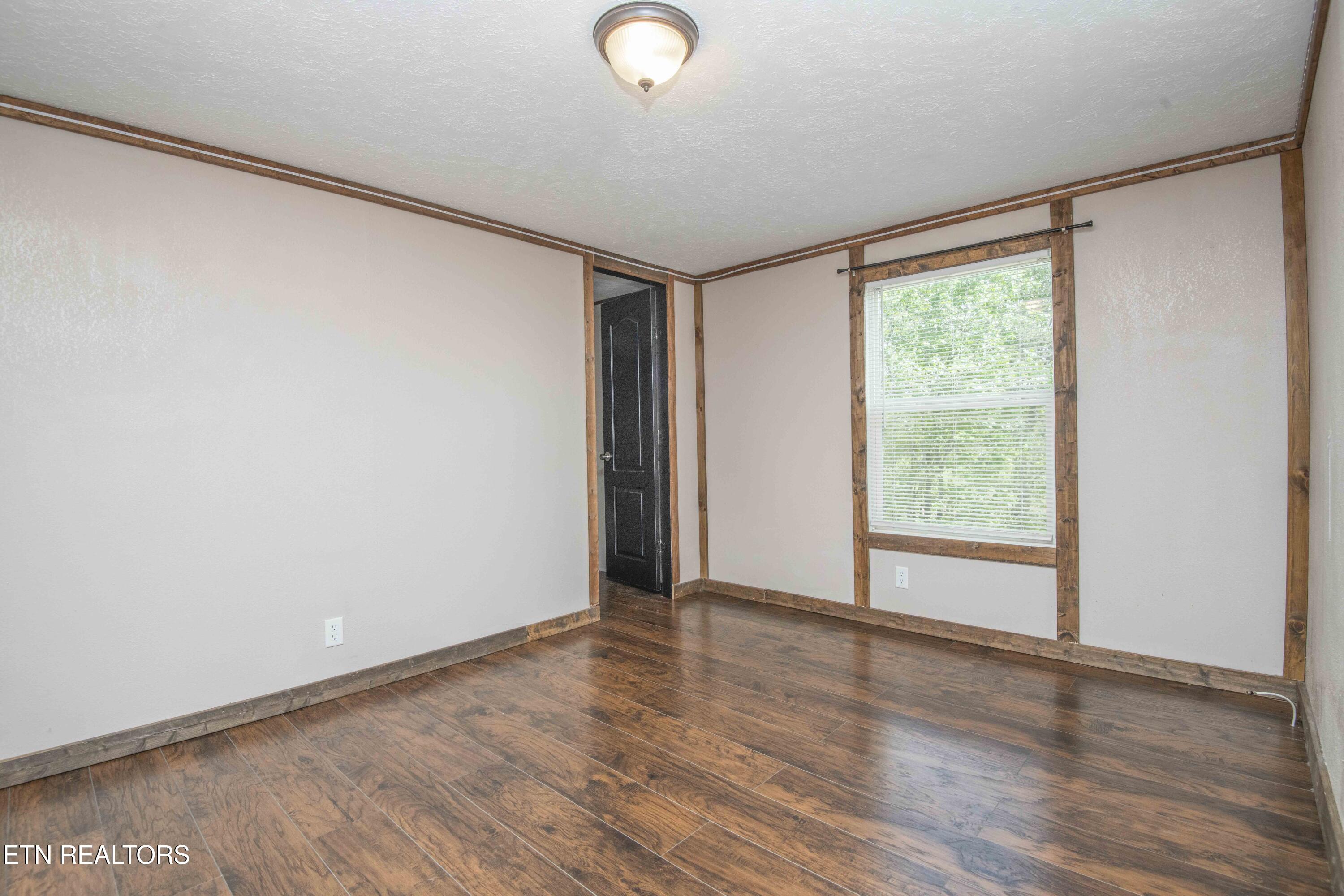 629 Yarnell Road Clinton TN 37716