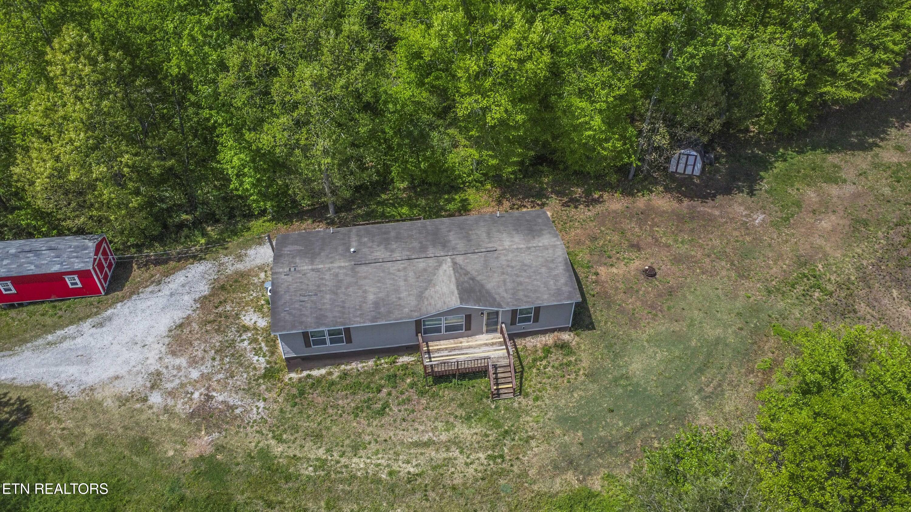 629 Yarnell Road Clinton TN 37716