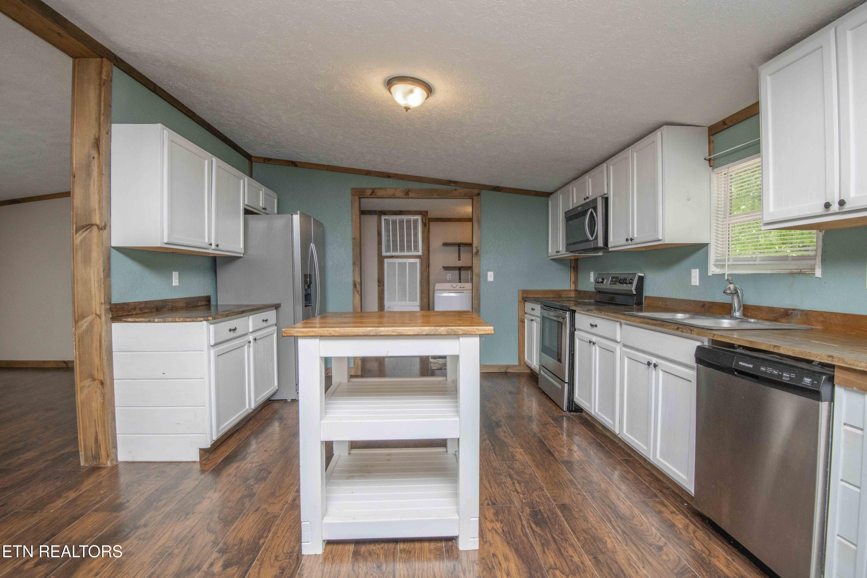 629 Yarnell Road Clinton TN 37716