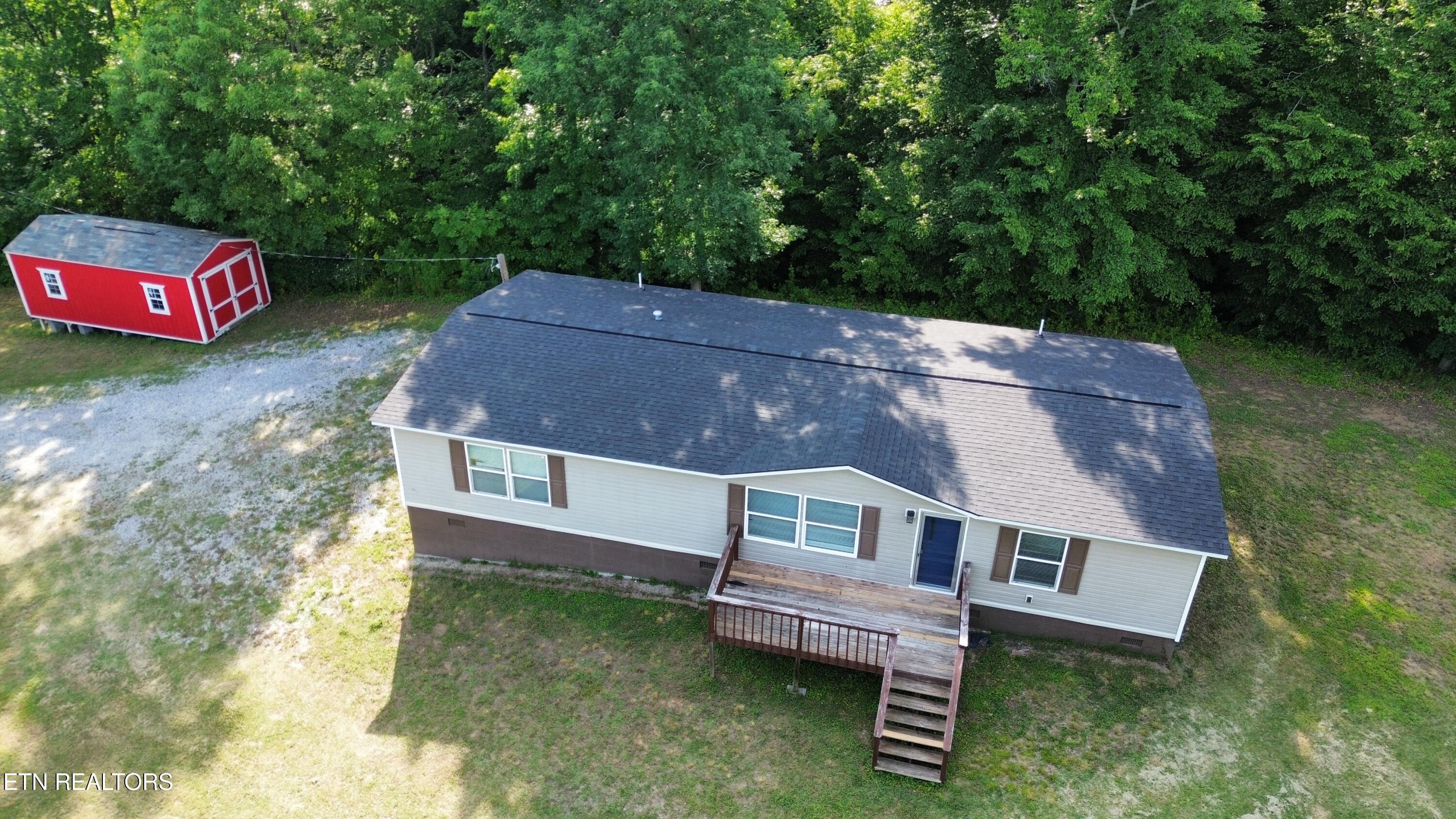 629 Yarnell Road Clinton TN 37716