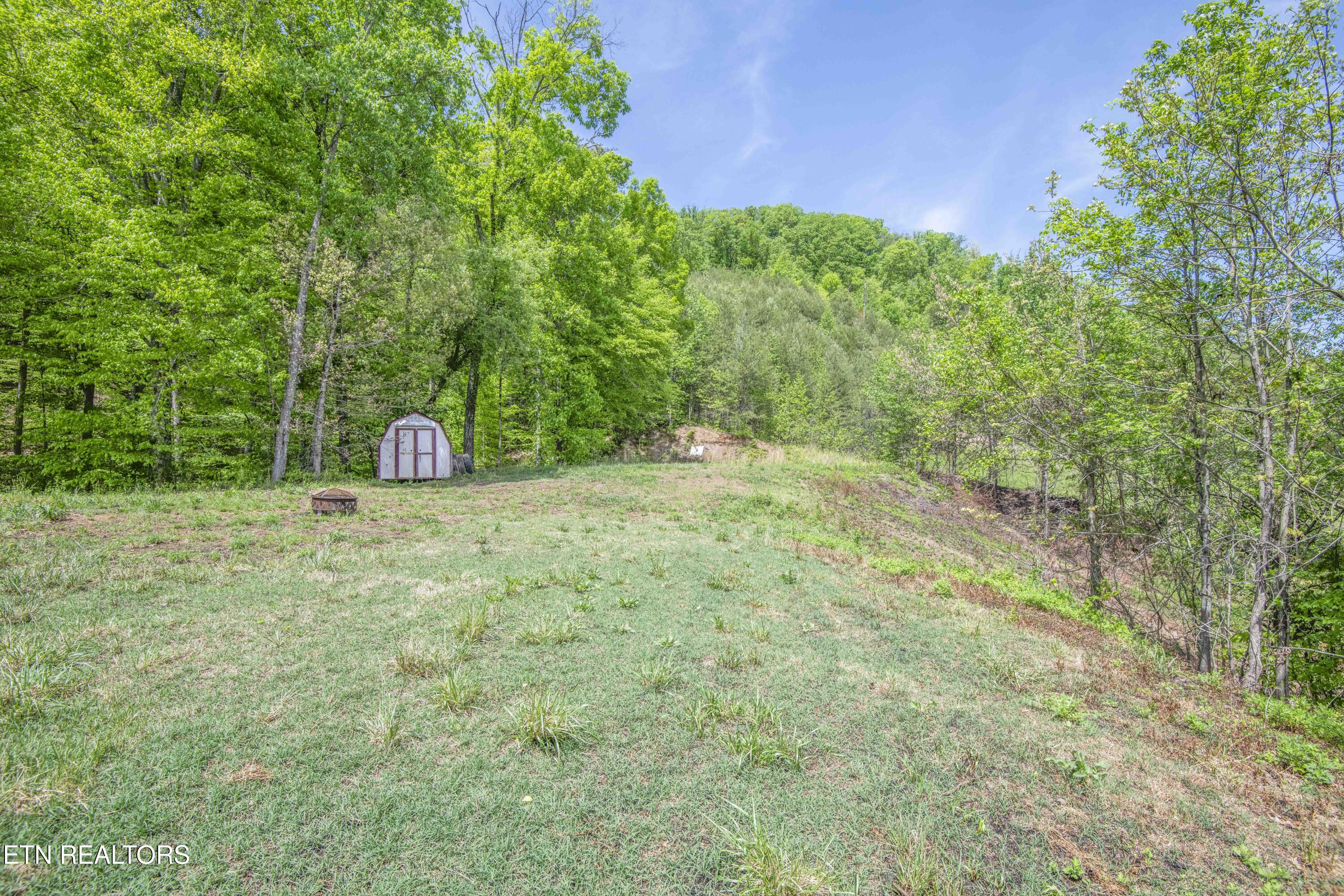 629 Yarnell Road Clinton TN 37716
