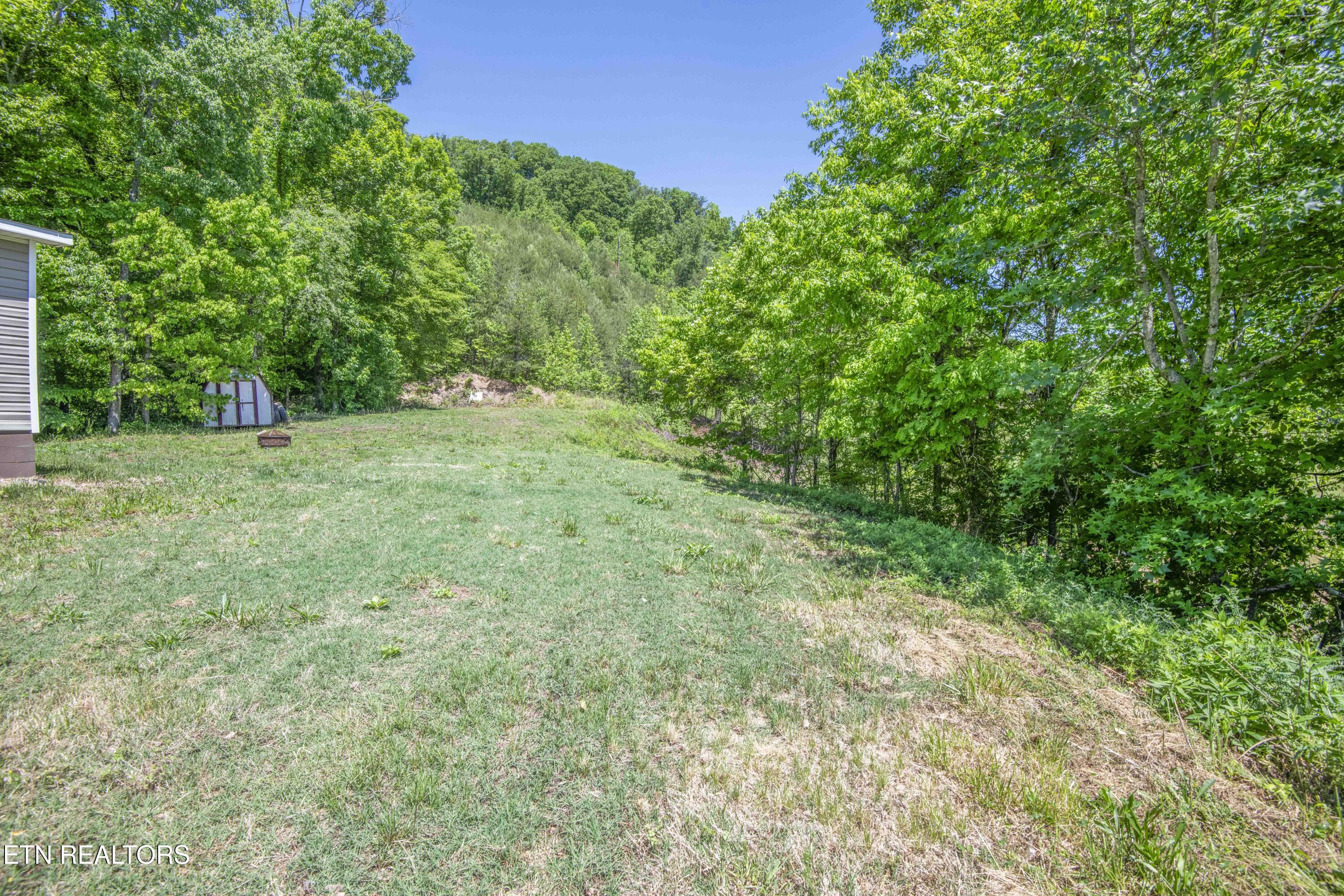 629 Yarnell Road Clinton TN 37716