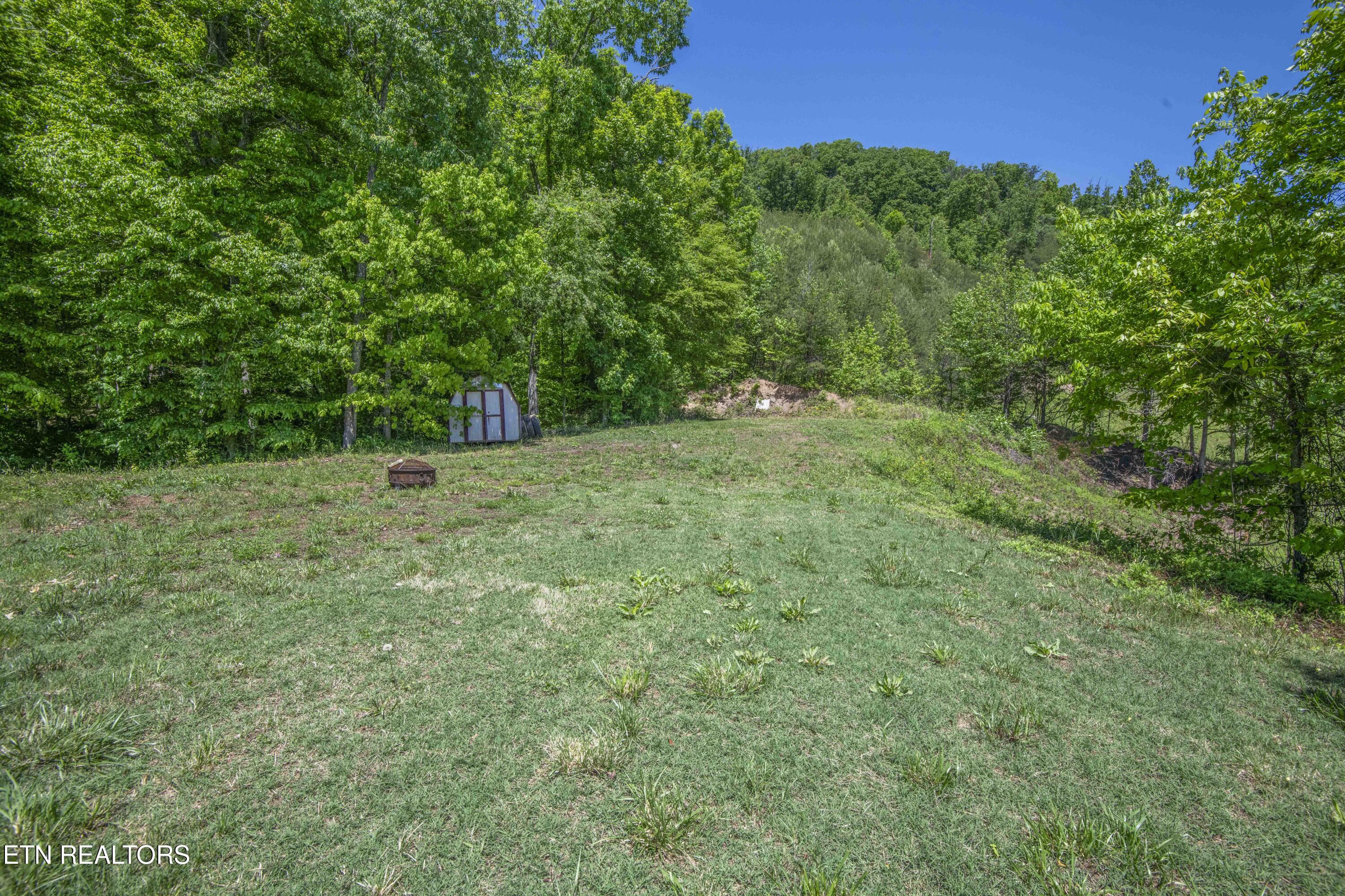 629 Yarnell Road Clinton TN 37716