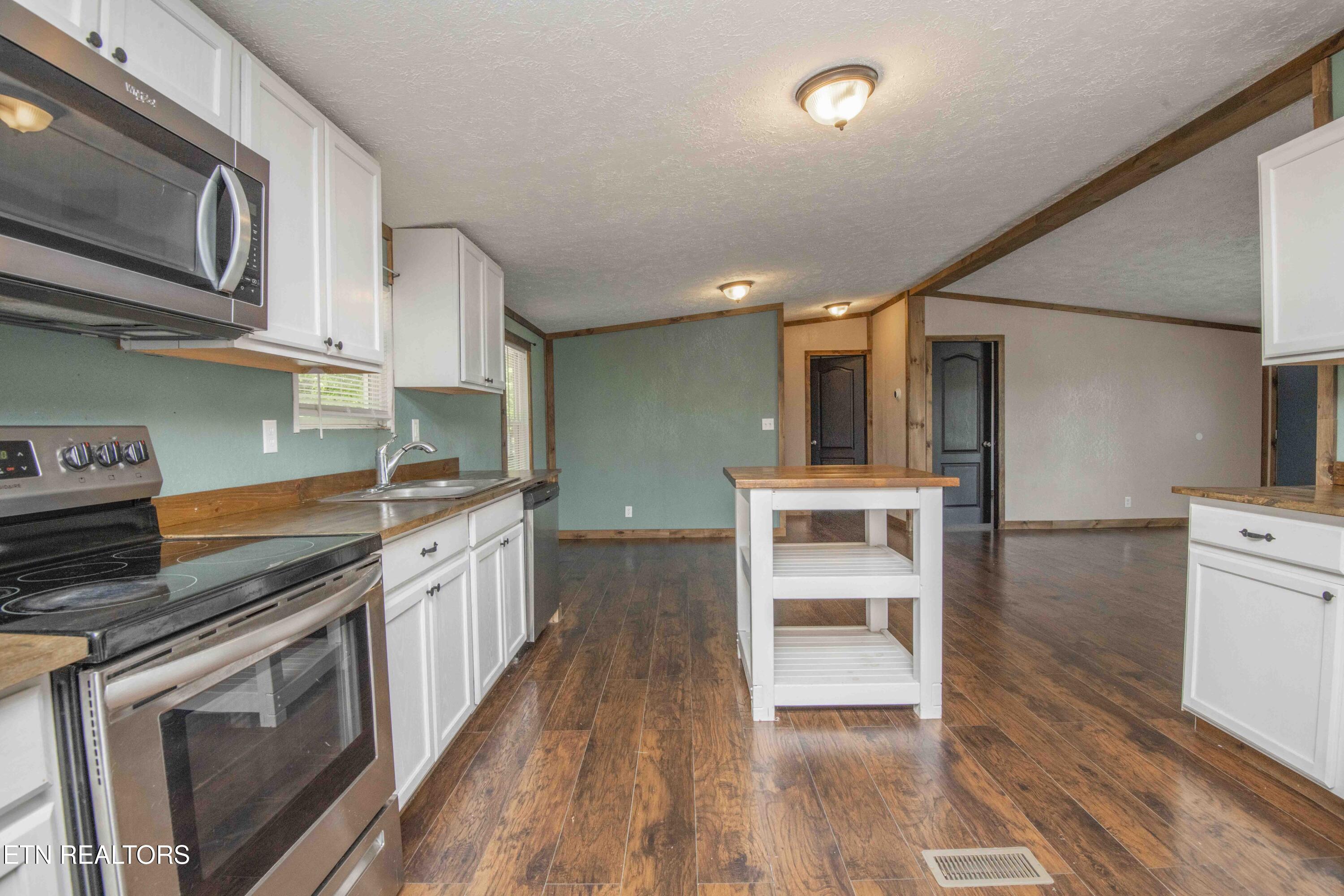 629 Yarnell Road Clinton TN 37716