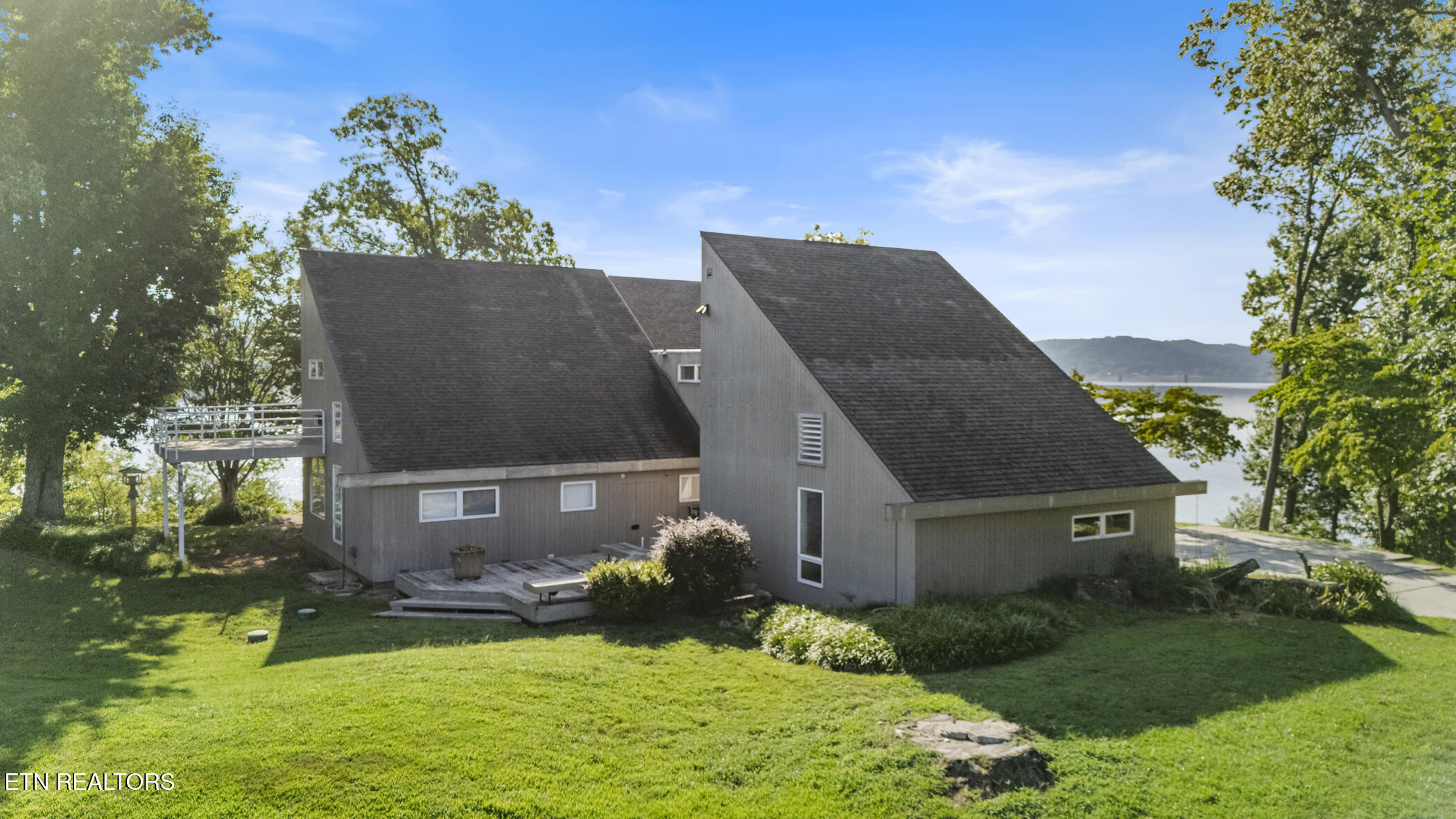 3541 E Atherton Lane Baneberry TN 37890