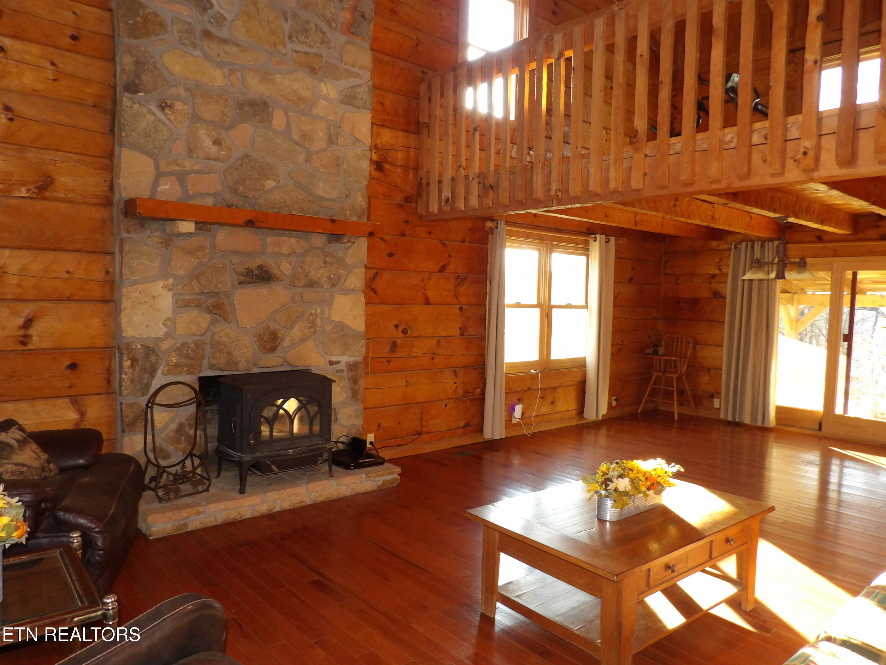 323 Beech Hollow Road Harrogate TN 37752