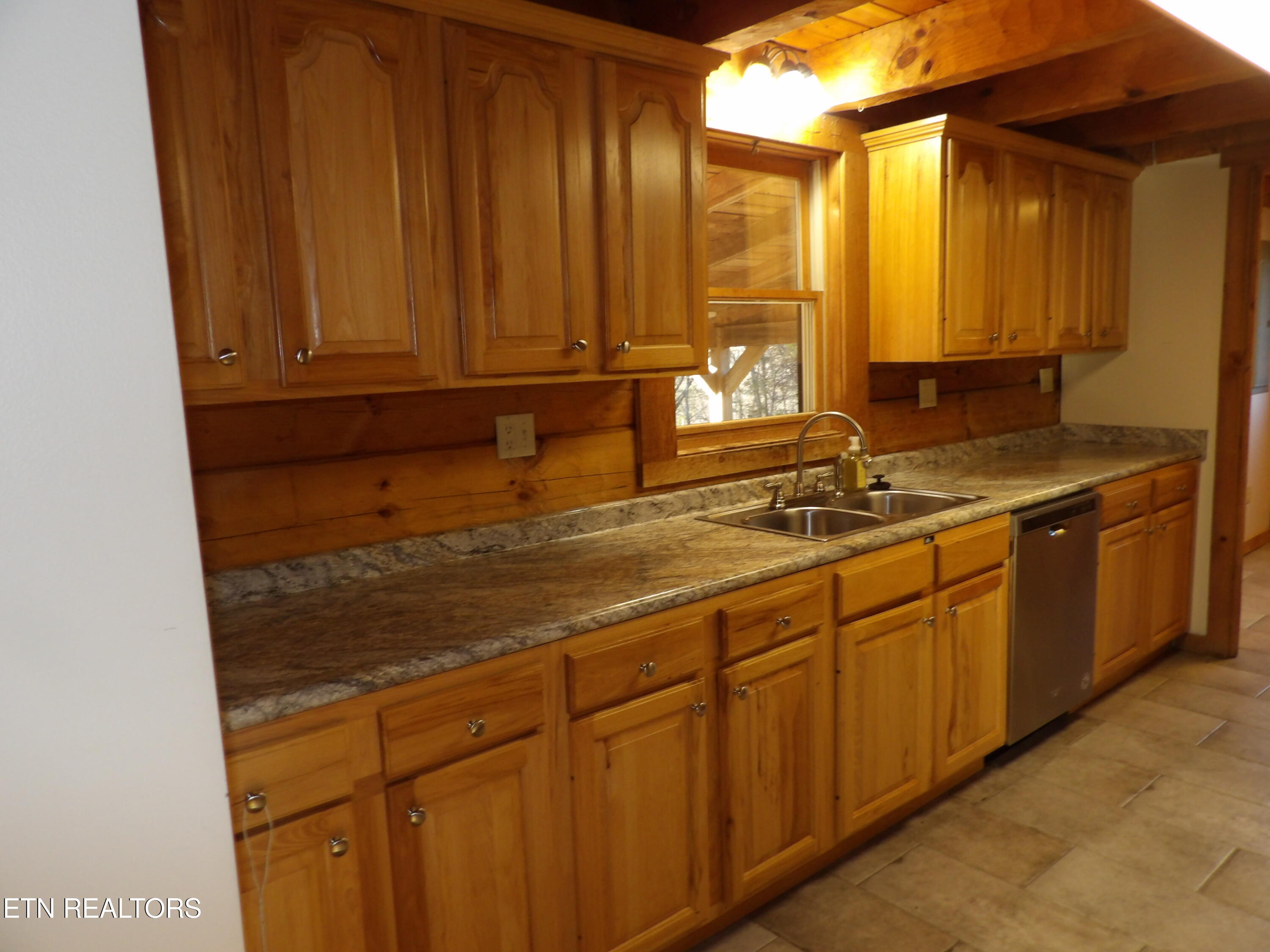 323 Beech Hollow Road Harrogate TN 37752