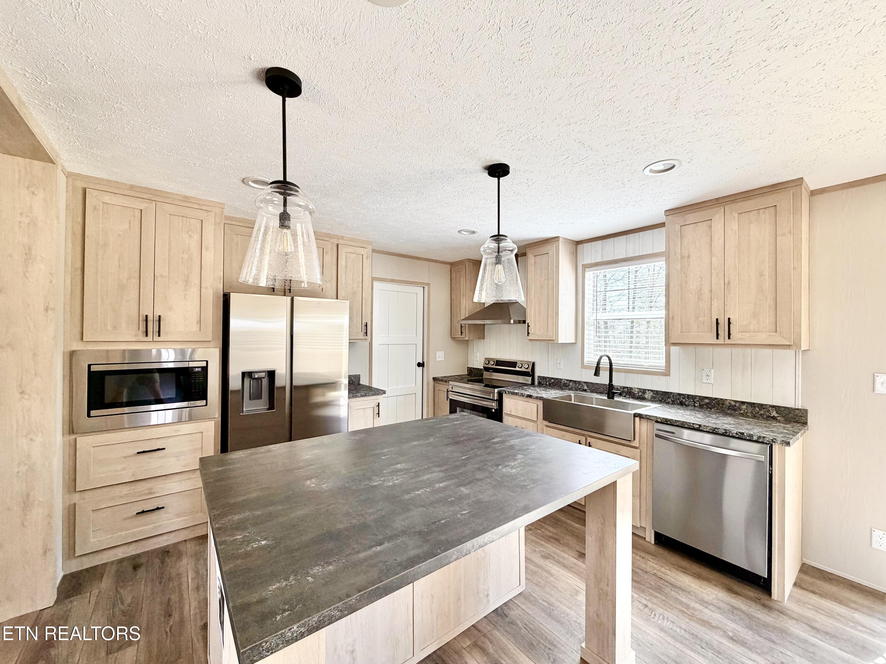 102 Serrento Lane New Tazewell TN 37825