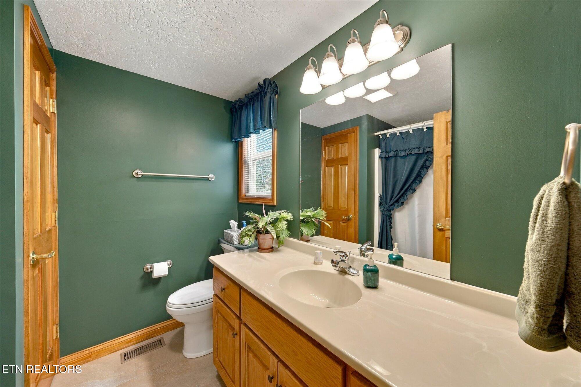 869 Flat Hollow Marina Road Speedwell TN 37870
