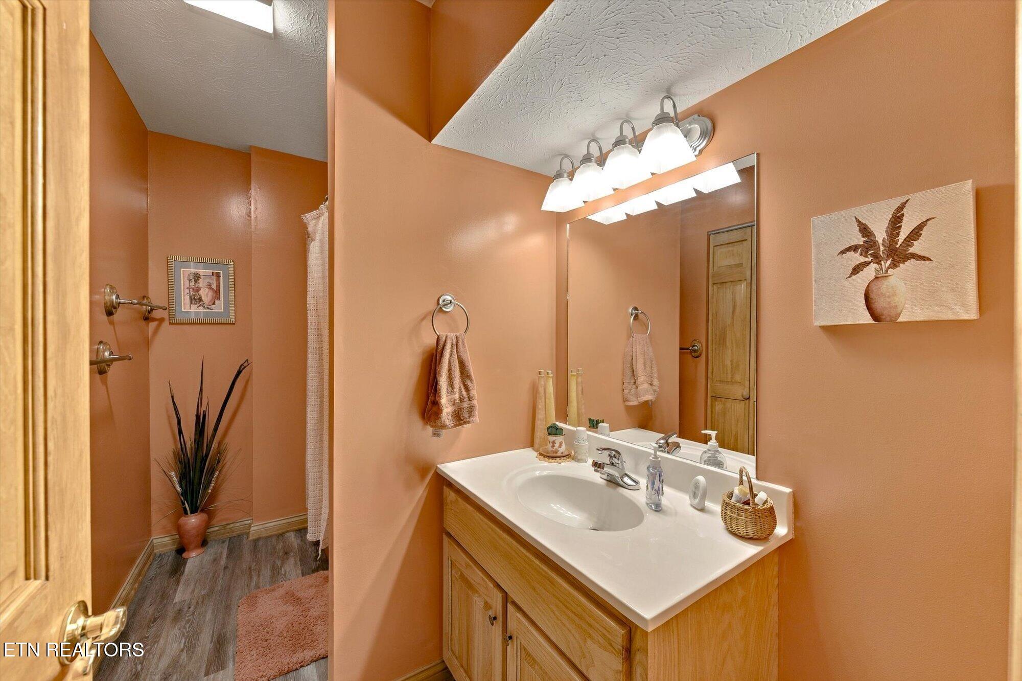 869 Flat Hollow Marina Road Speedwell TN 37870