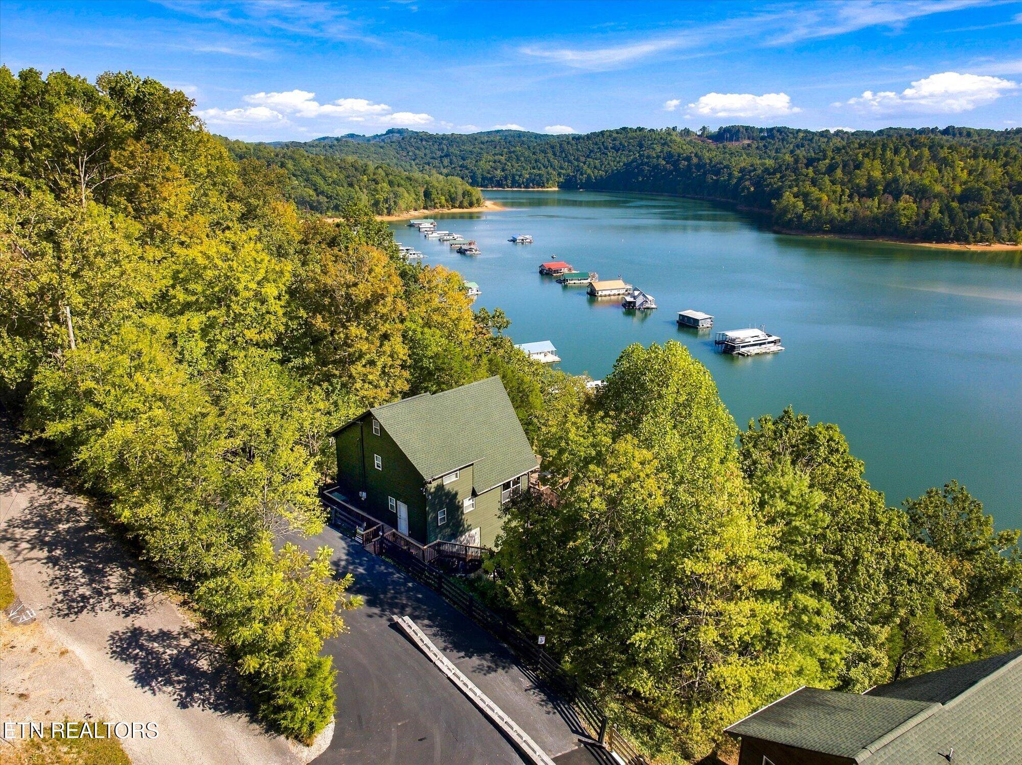 869 Flat Hollow Marina Road Speedwell TN 37870