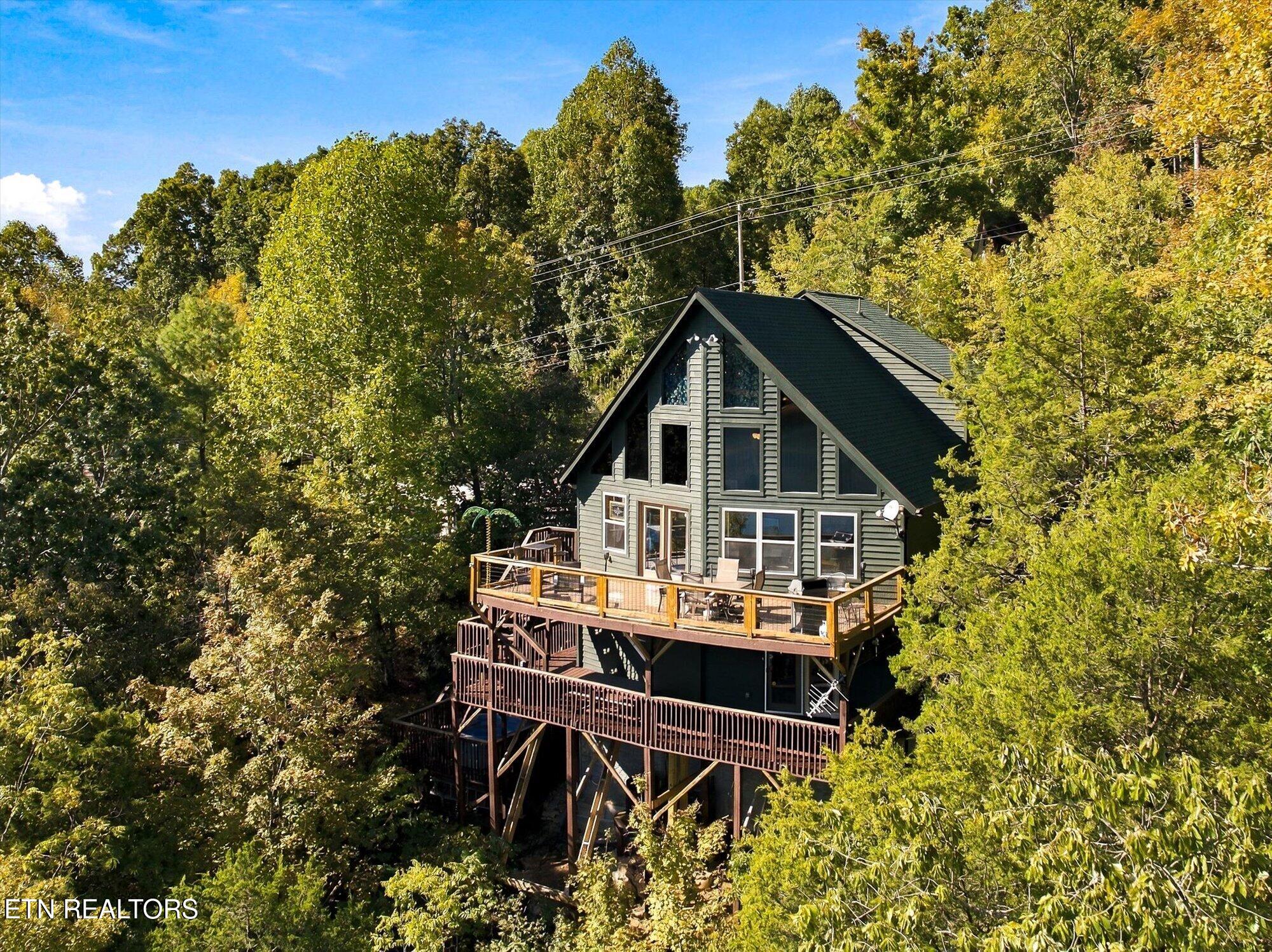 869 Flat Hollow Marina Road Speedwell TN 37870