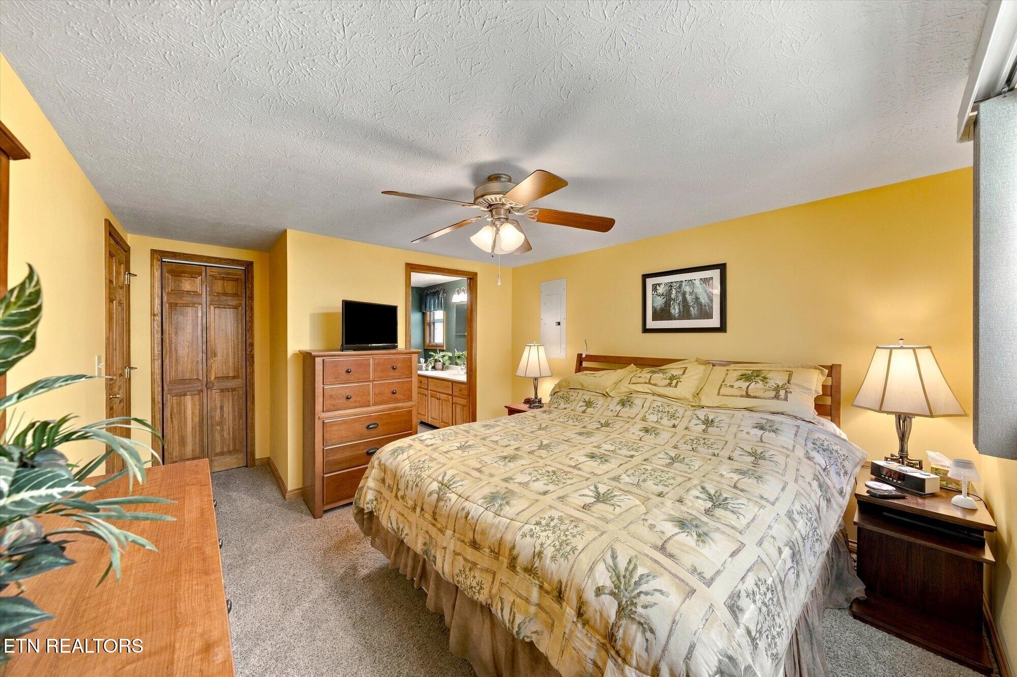 869 Flat Hollow Marina Road Speedwell TN 37870