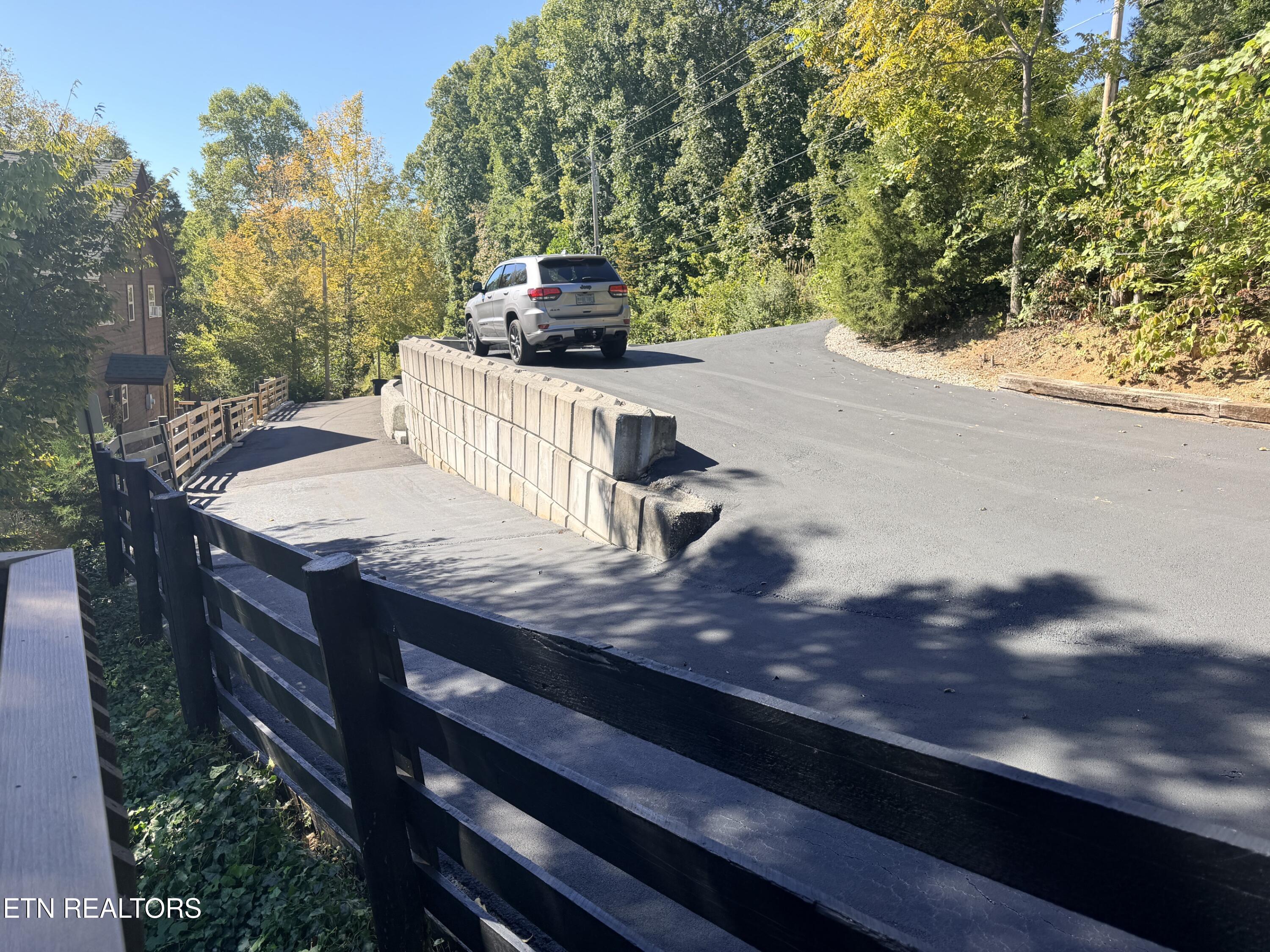 869 Flat Hollow Marina Road Speedwell TN 37870