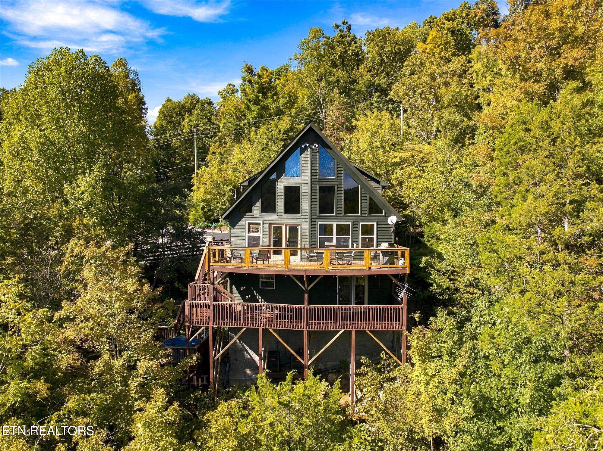 869 Flat Hollow Marina Road Speedwell TN 37870