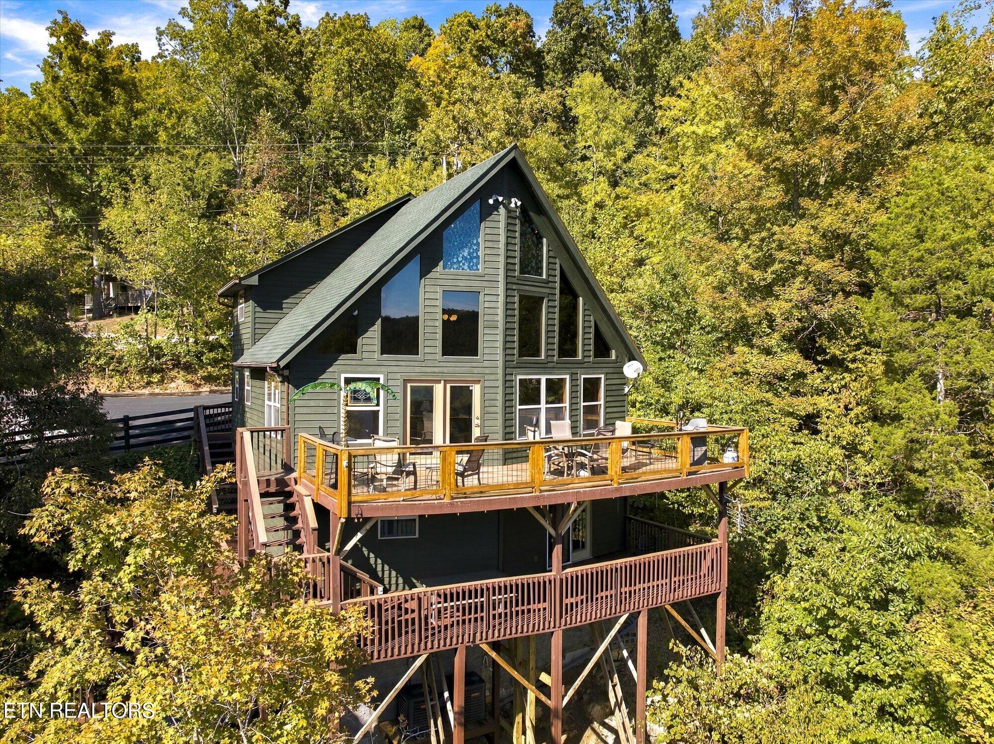 869 Flat Hollow Marina Road Speedwell TN 37870