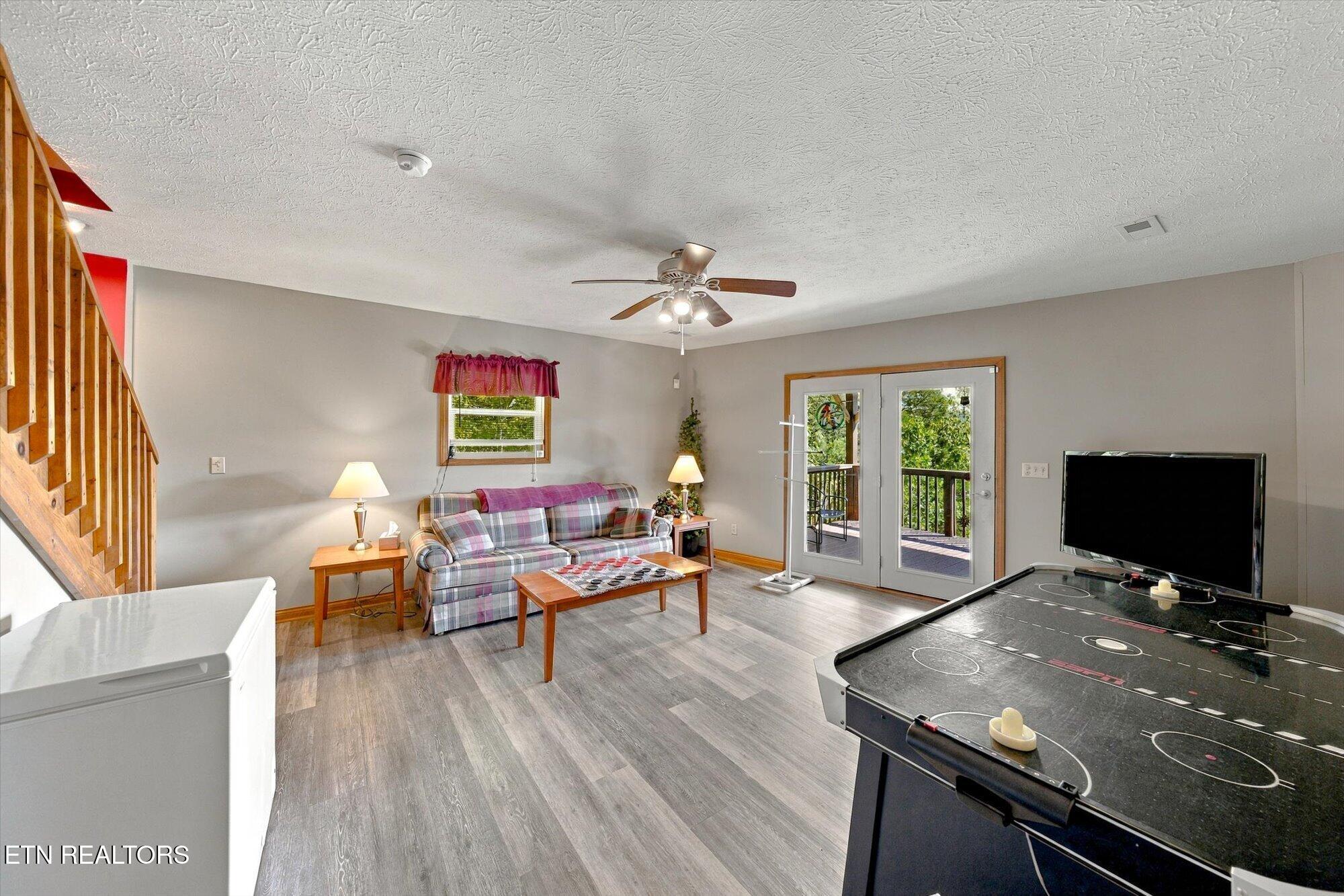 869 Flat Hollow Marina Road Speedwell TN 37870