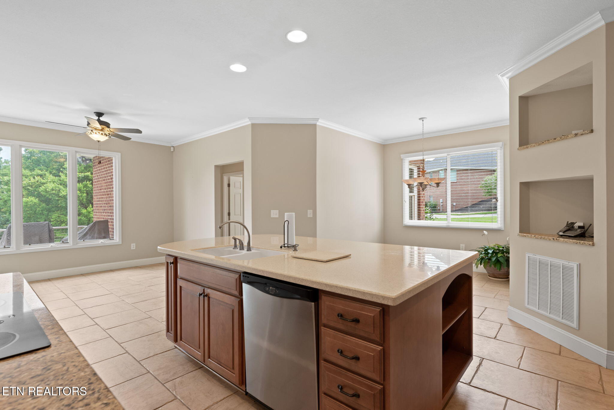 208 High Pointe Village Way Kingston TN 37763