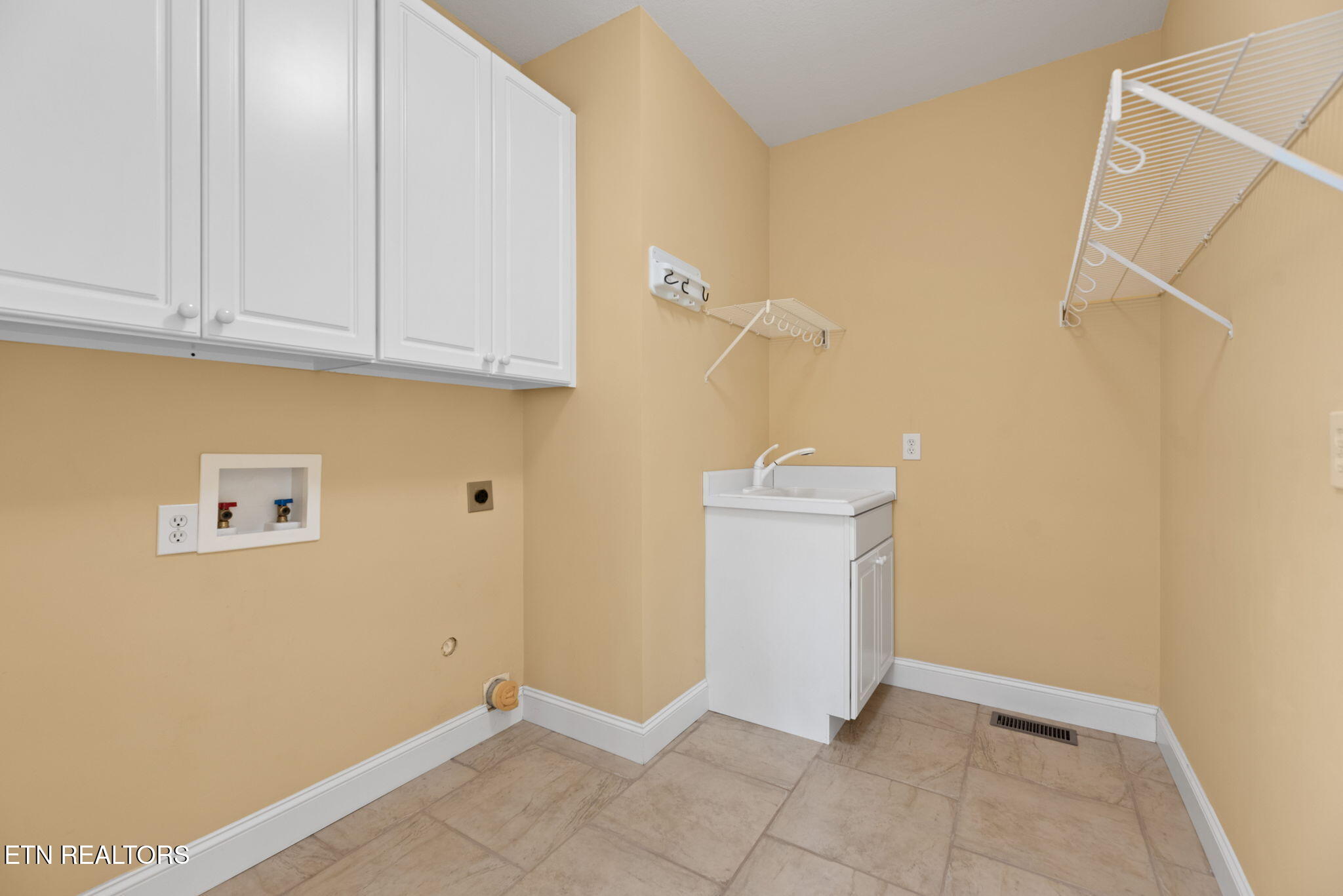 208 High Pointe Village Way Kingston TN 37763